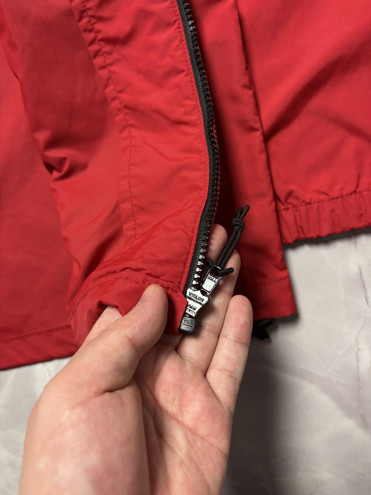 Carhartt Carhartt Windbreaker Jacket Nylon Hooded Full Zip Red Mens M Size US M / EU 48-50 / 2 - 9 Thumbnail