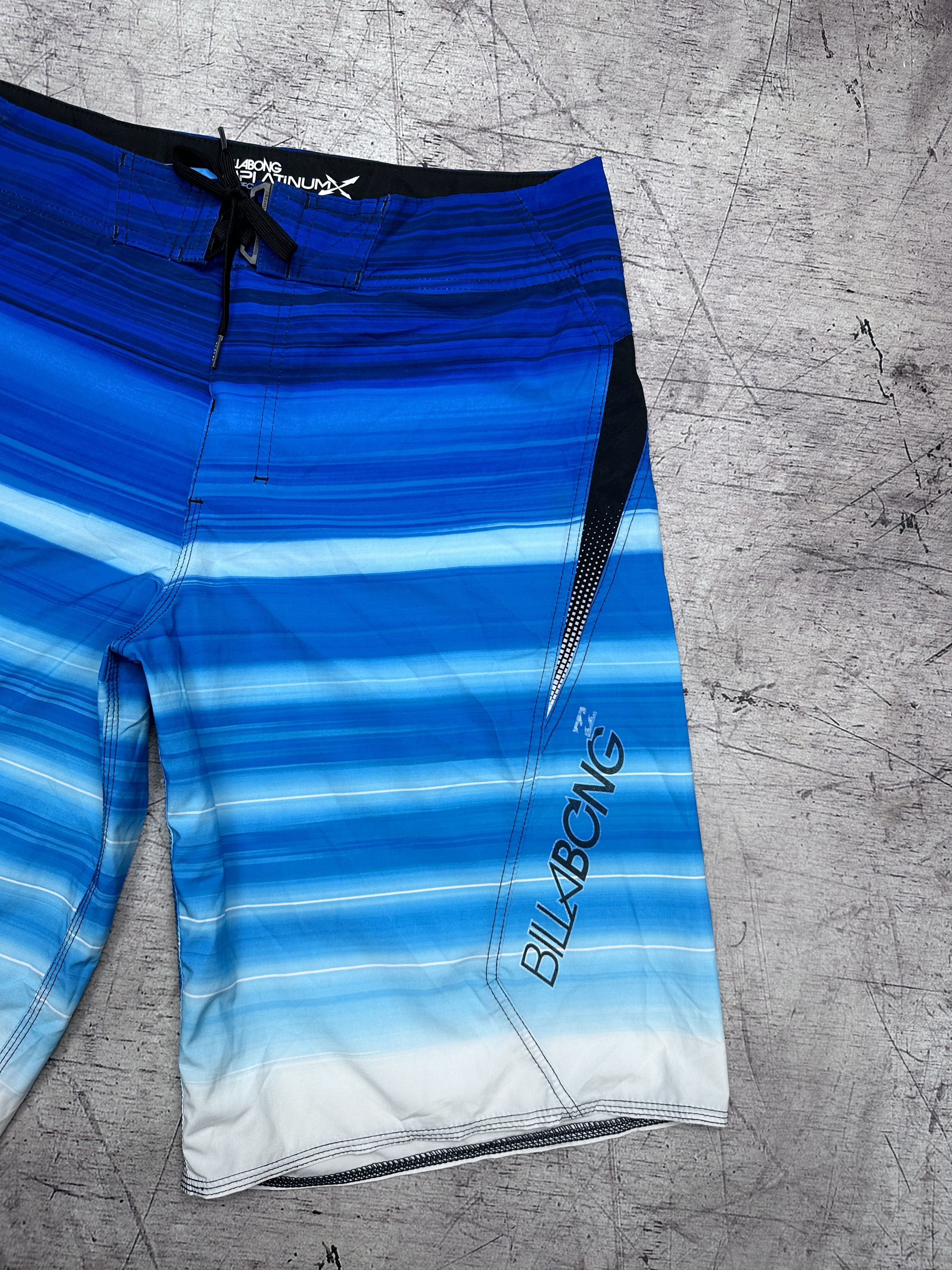 Billabong Billabong Platinum Mens Surf Style Swimming Shorts Size US 34 / EU 50 - 2 Thumbnail