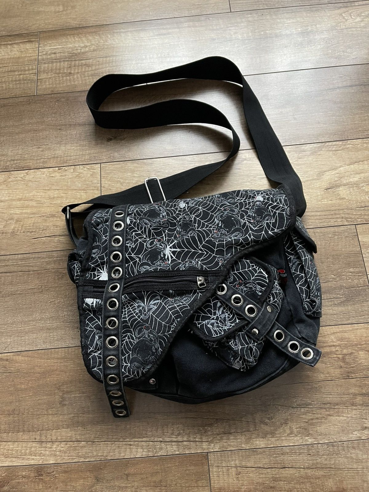 Living Dead Souls Y2K Crossbody Bag Vintage 90's in Black, Men's