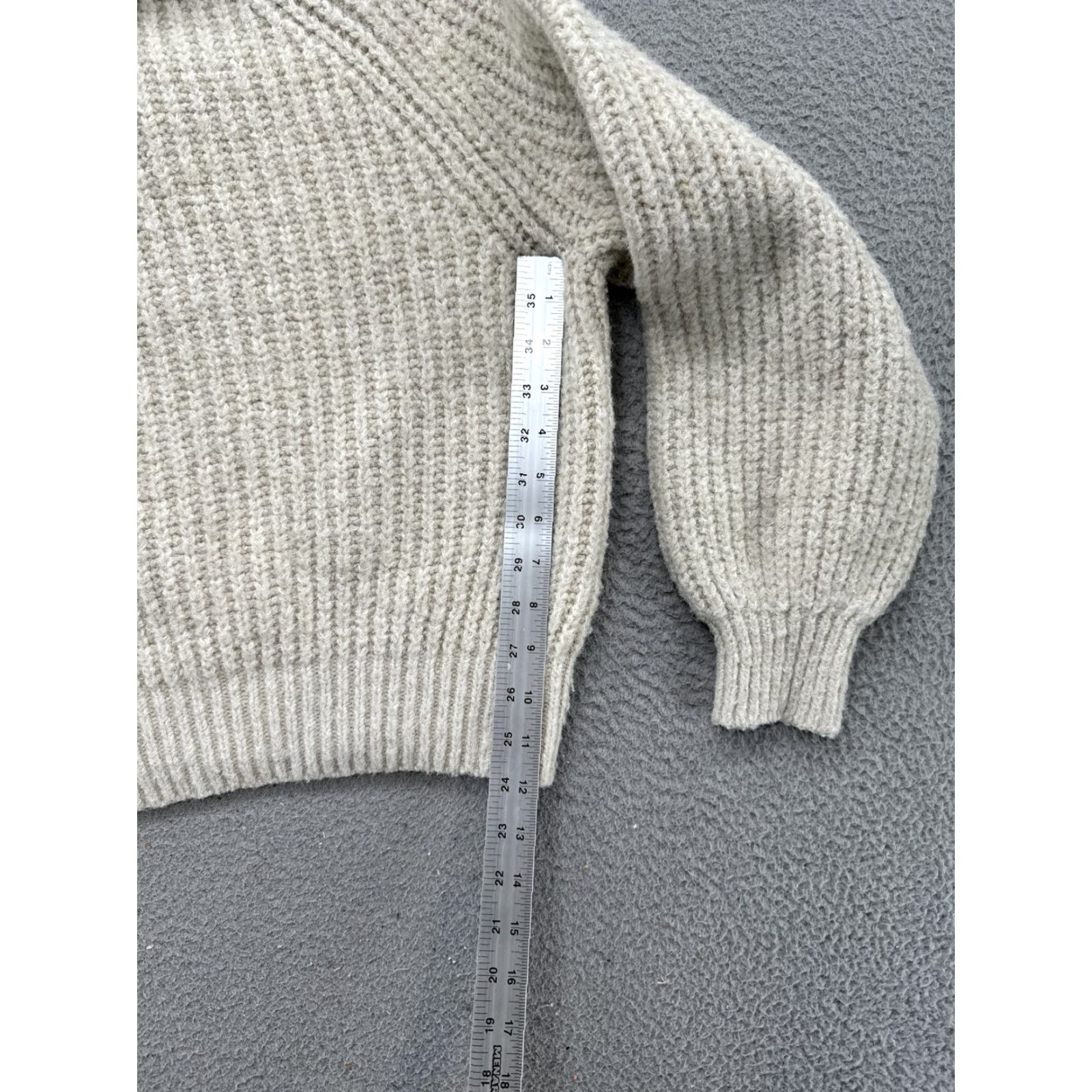 Vintage Universal Thread Sweater Women’s Chunky Knit Recycled Polyester Size M Beige Pullover Long Sleeve Casual Womens Retro University Theme 90s Size M / US 6-8 / IT 42-44 - 5 Thumbnail