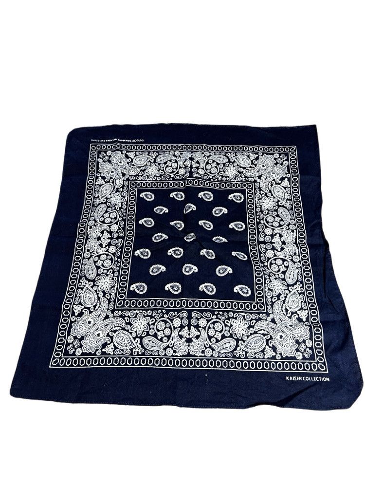 Vintage Vintage Kaiser Collection Dark Blue Paisley Bandana RN122070 Size ONE SIZE - 1 Thumbnail