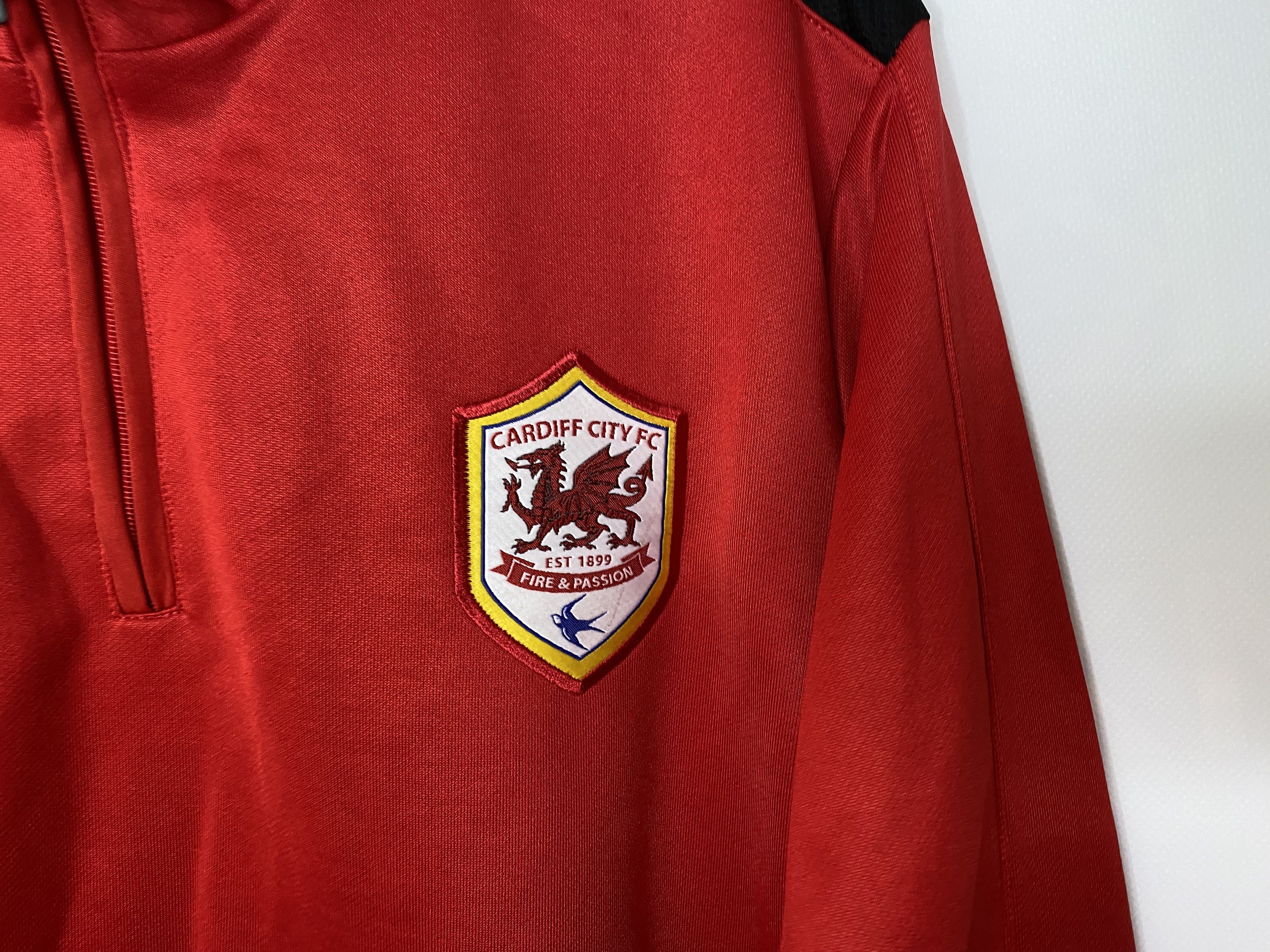 Adidas CARDIFF CITY 2014 2015 TRAINING FOOTBALL SHIRT SOCCER JERSEY Size US XL / EU 56 / 4 - 3 Thumbnail