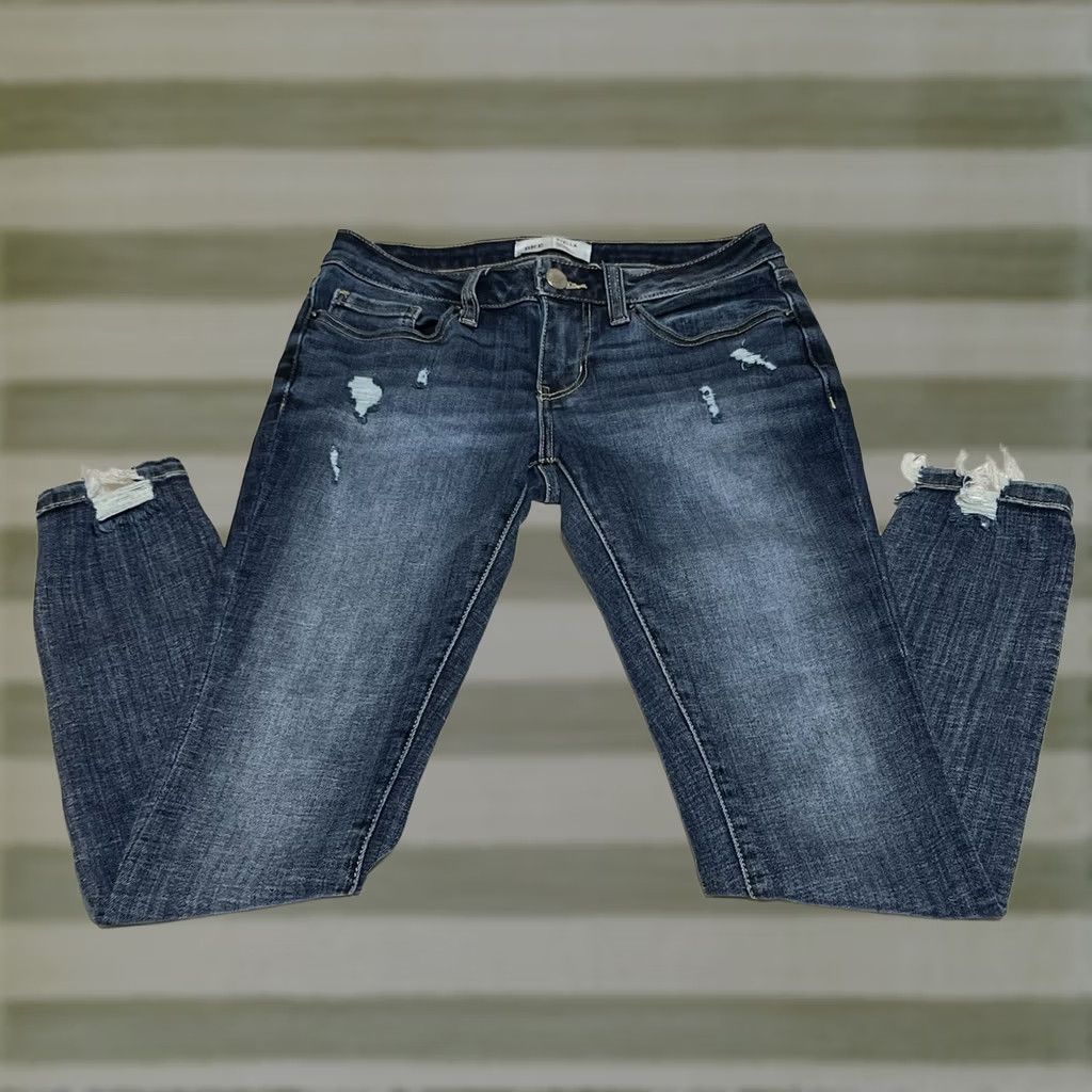 BKE BKE Stella Jeans Slim Distressed Blue 27x27 Womens Skinny Low Rise Zip Pocket Denim Stretch fringE Size 27" / US 4 / IT 40 - 1 Thumbnail