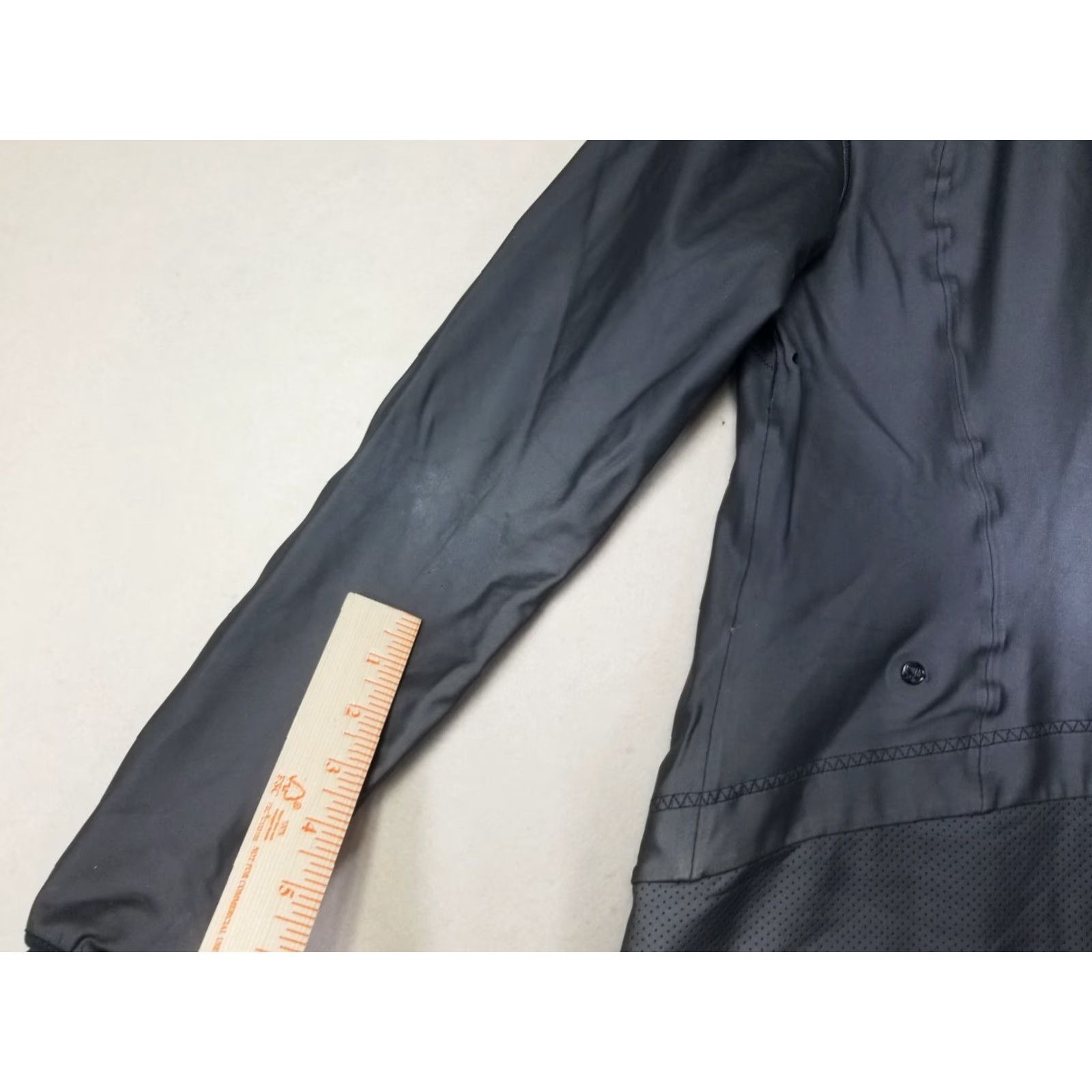 Lululemon lululemon Womens Jacket Full Zip Hooded Silver 10 Activewear See Pics Size L / US 10 / IT 46 - 7 Thumbnail