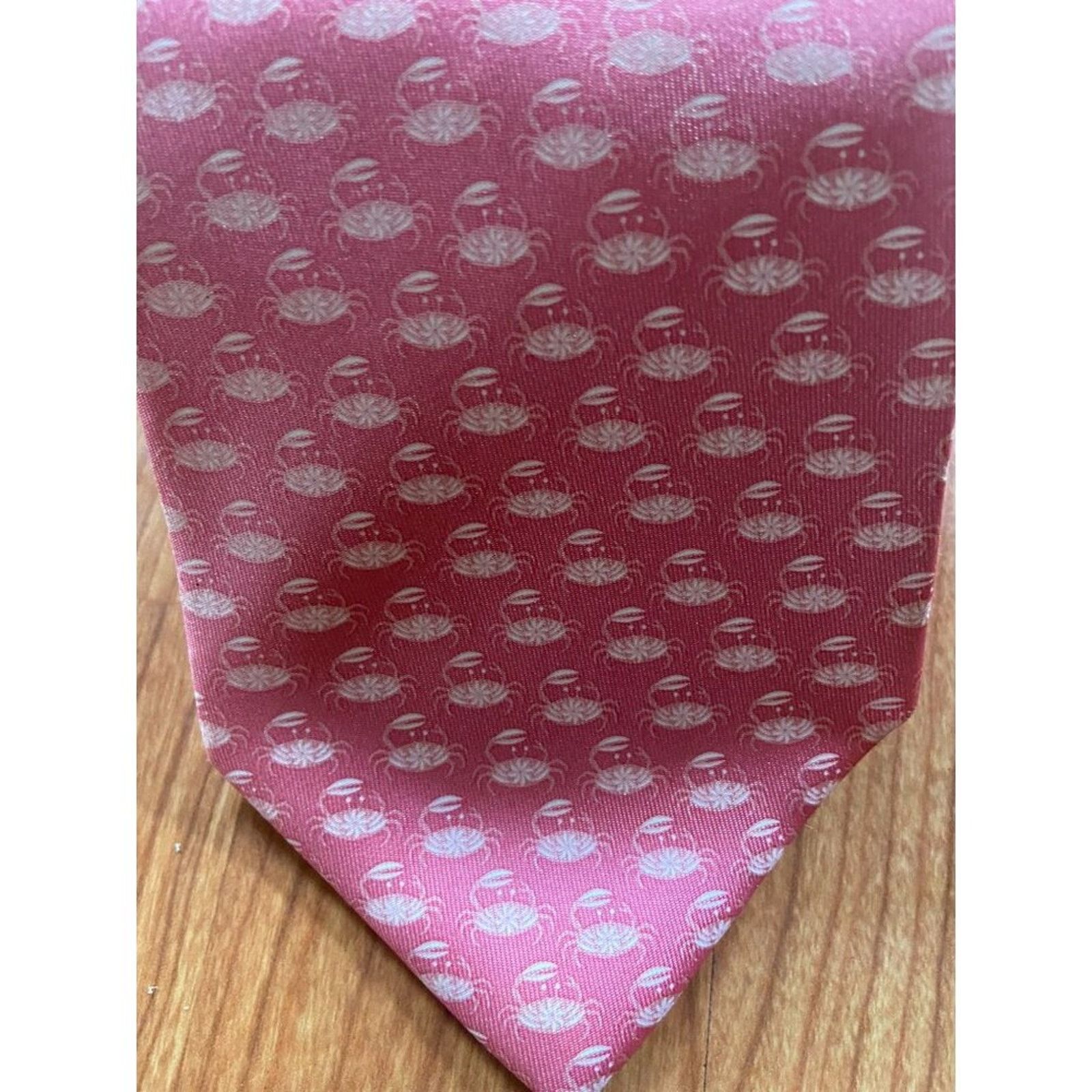 Salvatore Ferragamo Men's Salvatore Ferragamo Beautiful Pink Crabs Tie Size ONE SIZE - 4 Thumbnail