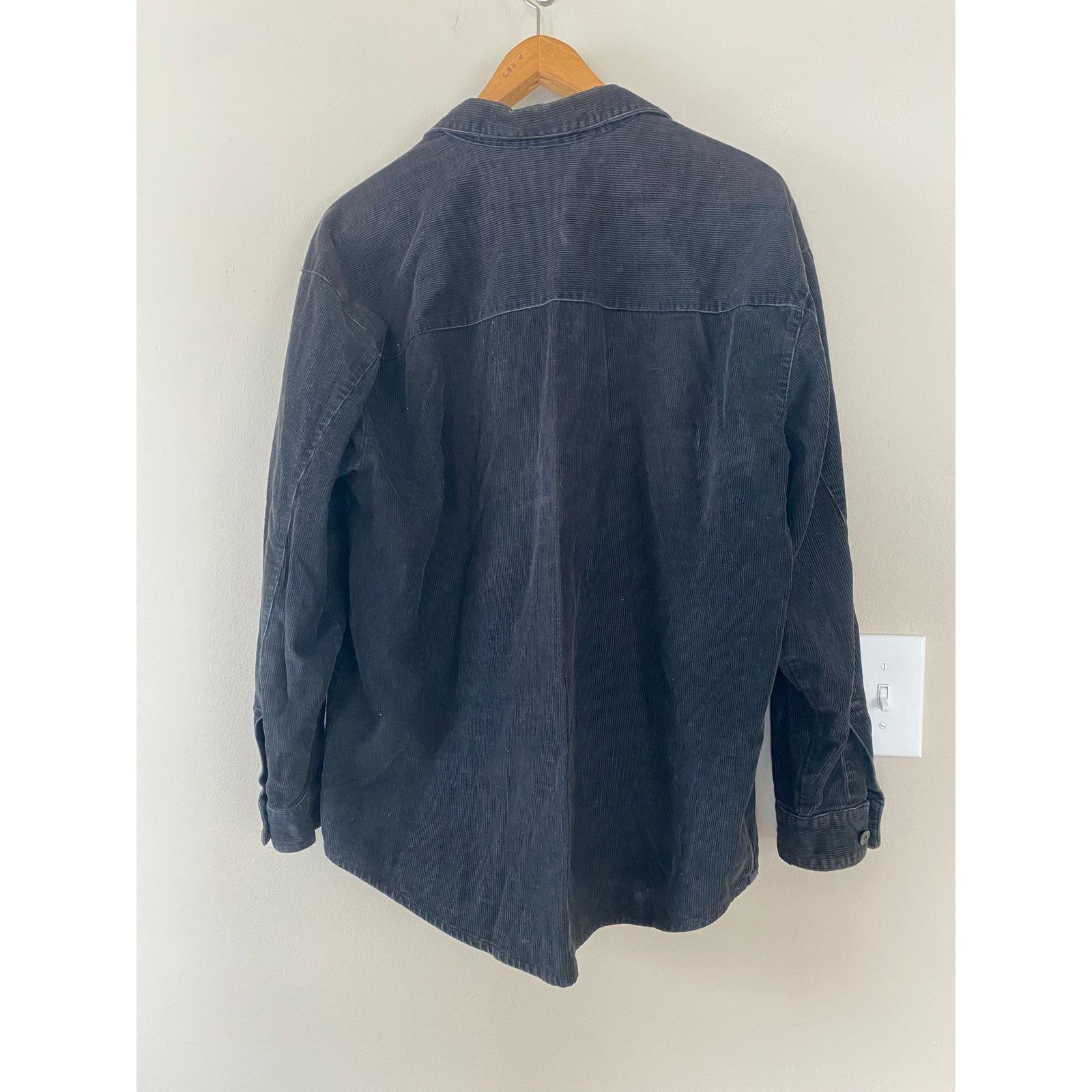 Karl Kani Karl Kani Jeans Black Button Up Corduroy Shirt L Shacket Size US L / EU 52-54 / 3 - 10 Thumbnail