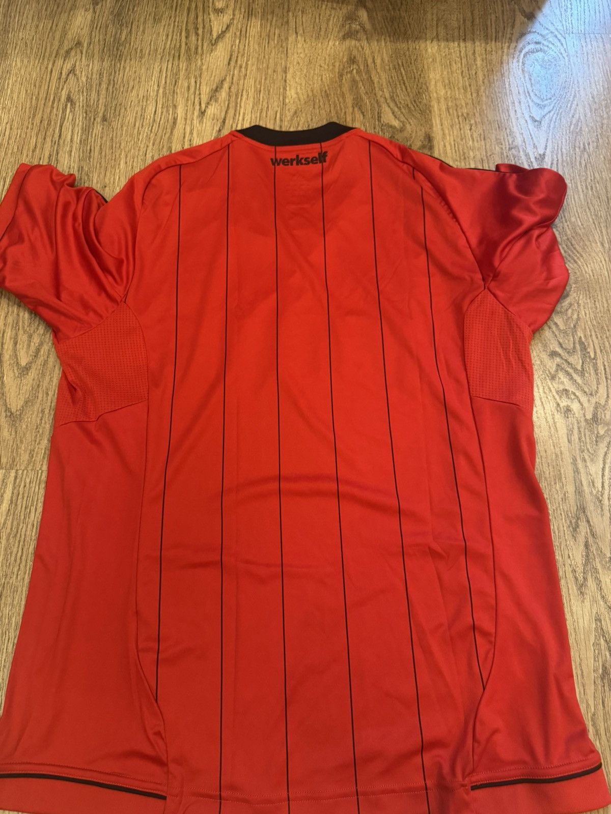 Adidas BAYER LEVERKUSEN 2012 2013 HOME FOOTBALL SHIRT ADIDAS SZ L Size US L / EU 52-54 / 3 - 12 Thumbnail