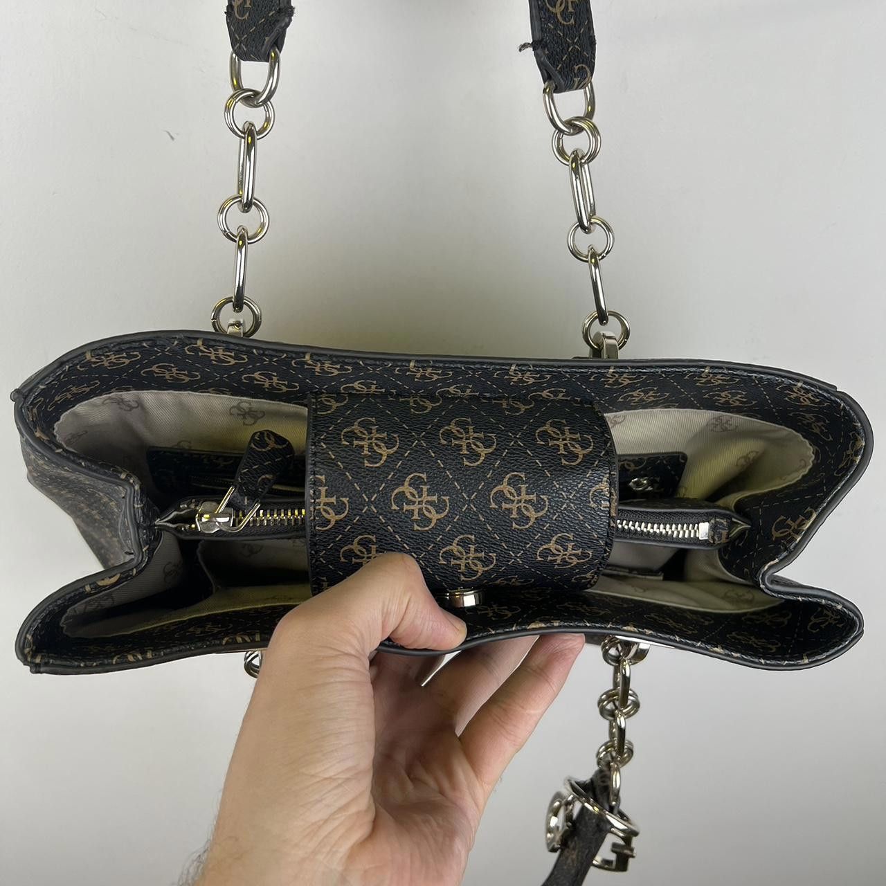 Guess GUESS Signature Pattern Tote Bag with Chain Detail Size ONE SIZE - 5 Thumbnail