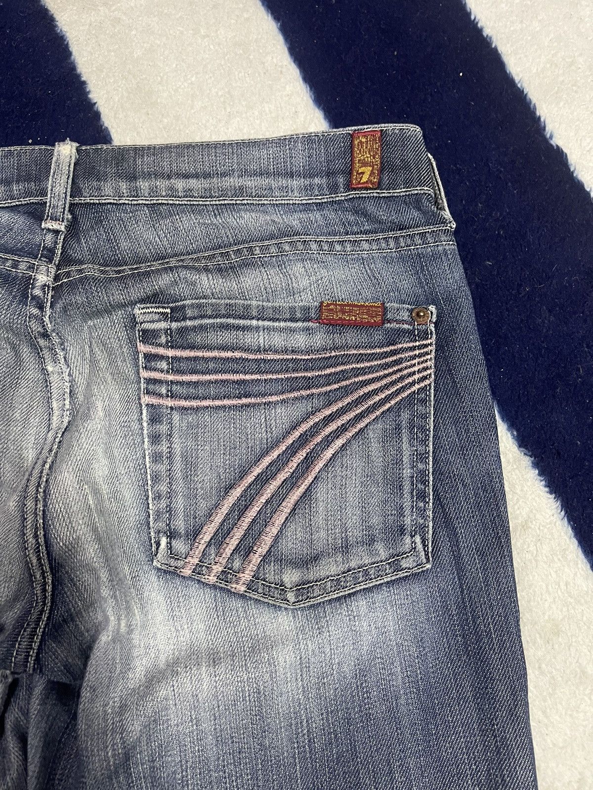Other 7 For All Mankind Distressed Jeans (14) Size US 31 - 6 Thumbnail