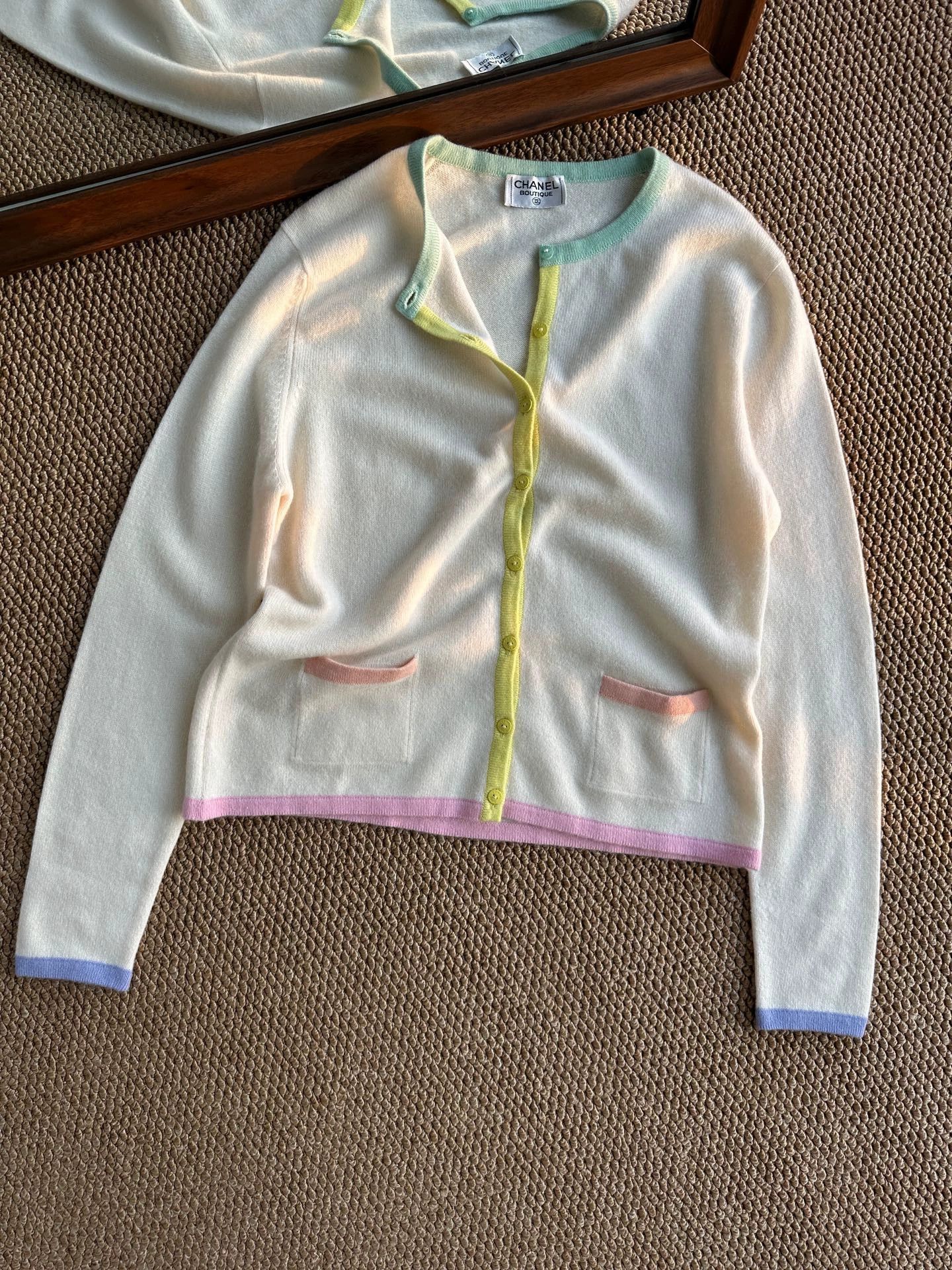 Chanel Chanel macaron cashmere knit cardigan women's colorful Size M / US 6-8 / IT 42-44 - 4 Thumbnail