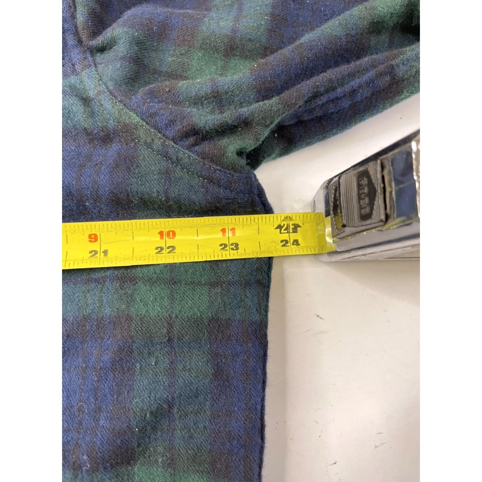 Vintage LL Bean Men's Large Scotch Plaid Flannel Button-Up Shirt Slightly Fitted 298167 Size US L / EU 52-54 / 3 - 8 Thumbnail