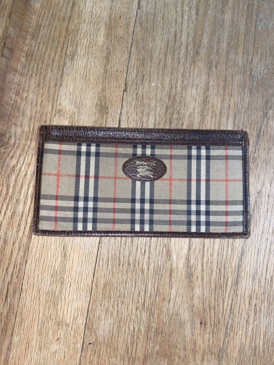 Burberry Authentic Vintage Burberry Bill Holder Size ONE SIZE - 1 Thumbnail