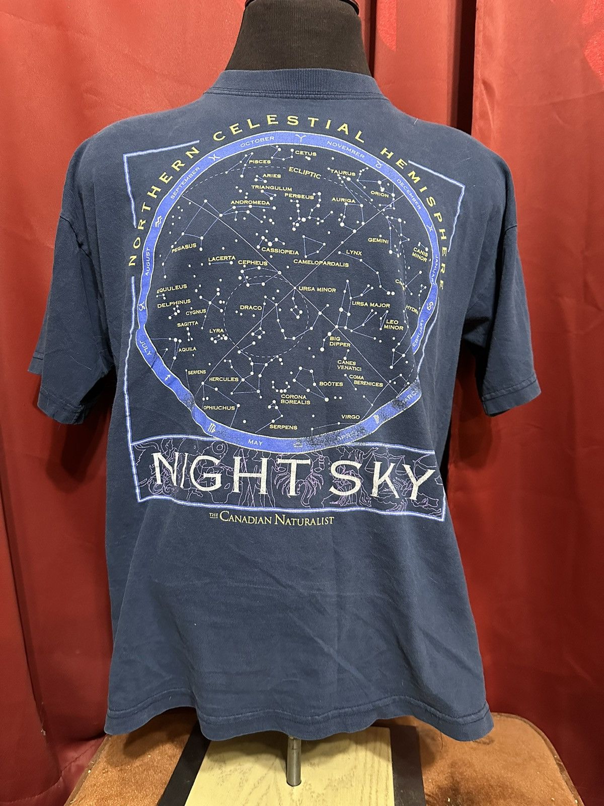 Vintage Vintage Night Sky TShirt 90’s Celestial Constellation Grail Size US XL / EU 56 / 4 - 1 Thumbnail