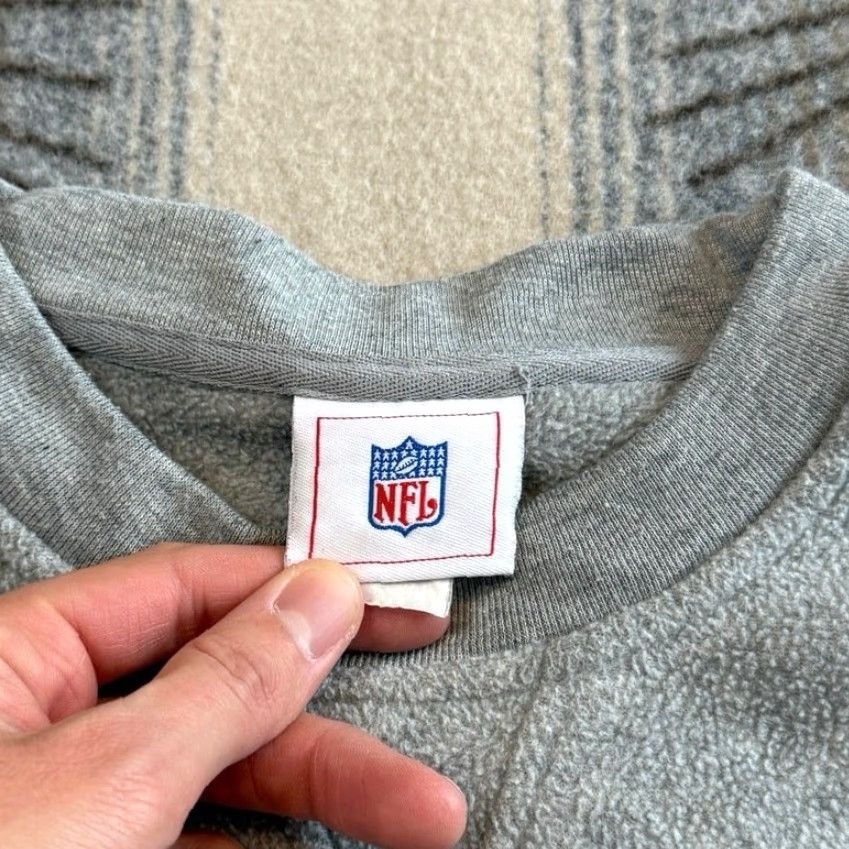 NFL VINTAGE Miami Dolphins NFL Fleece Crewneck Sweatshirt XL Men Gray Embroidered NFL Y2K Sports Football Dolphins Size US XL / EU 56 / 4 - 3 Thumbnail