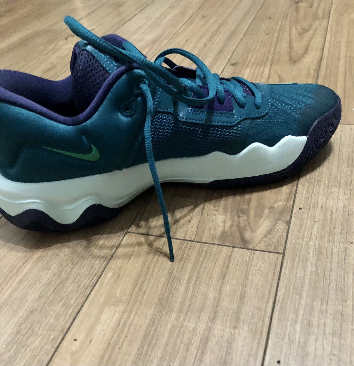 Nike GIANNIS IMMORTALY 3 Size US 10 / EU 43 - 3 Thumbnail