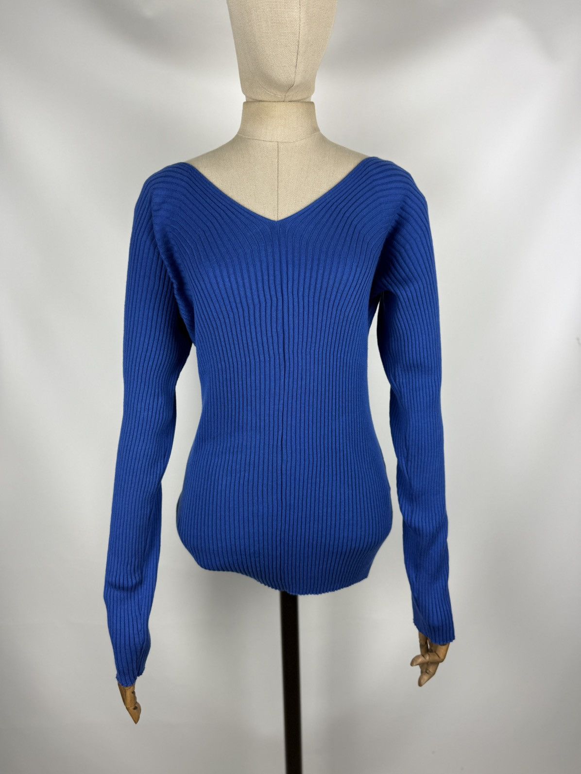Haider Ackermann BNWT! Haider Ackermann Ribbed Knit V-neck Sweater Pullover Size S / US 4 / IT 40 - 1 Thumbnail
