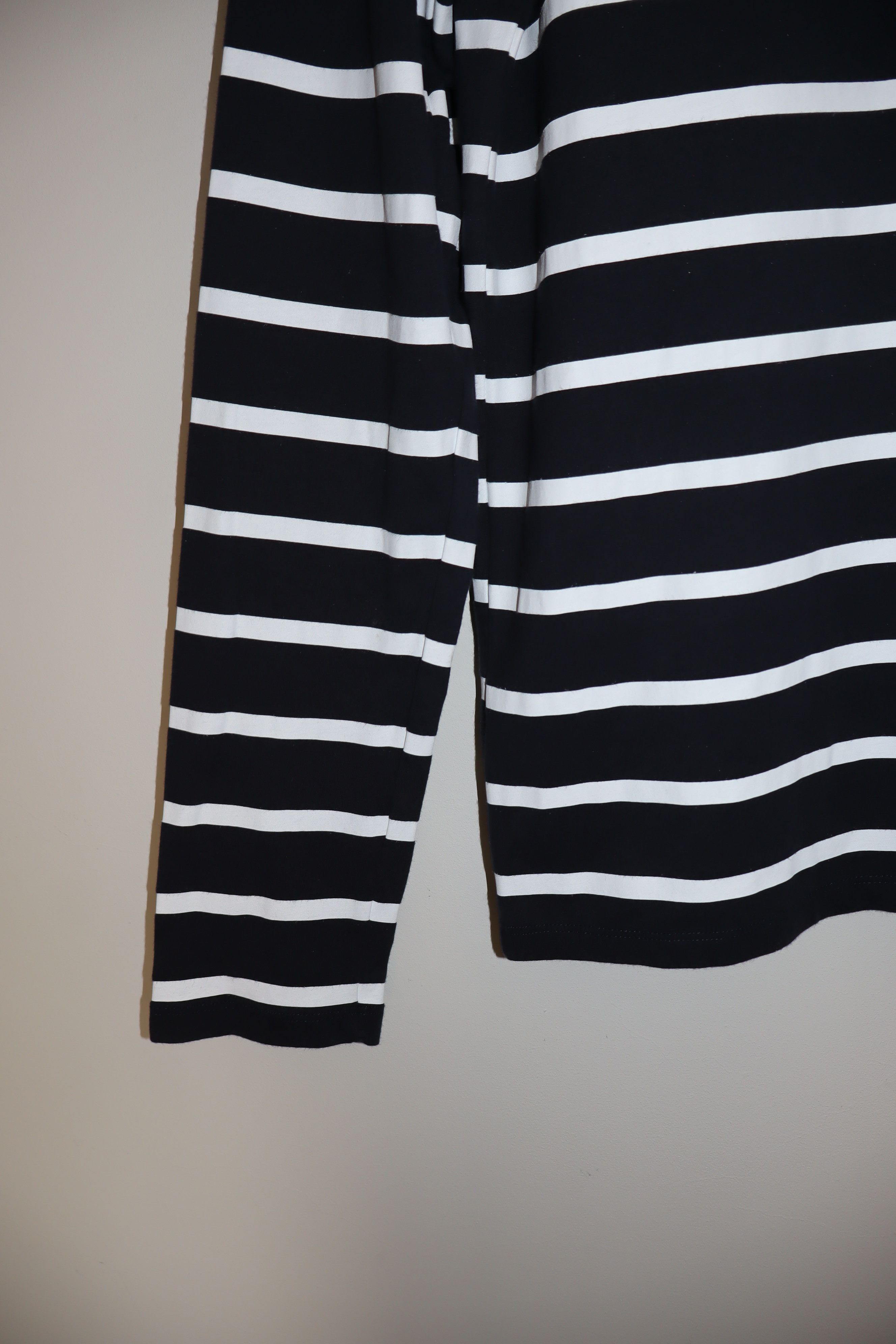 Balmain Navy striped logo t-shirt Size US M / EU 48-50 / 2 - 11 Thumbnail