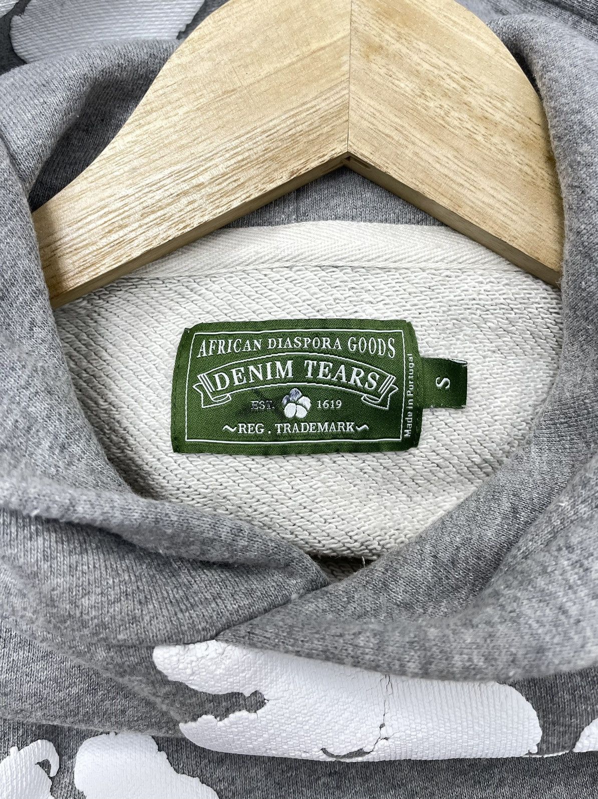 DENIM TEARS Denim Tears Floral Hoodie – Grey – Size S – Made in Portugal Size US S / EU 44-46 / 1 - 11 Thumbnail