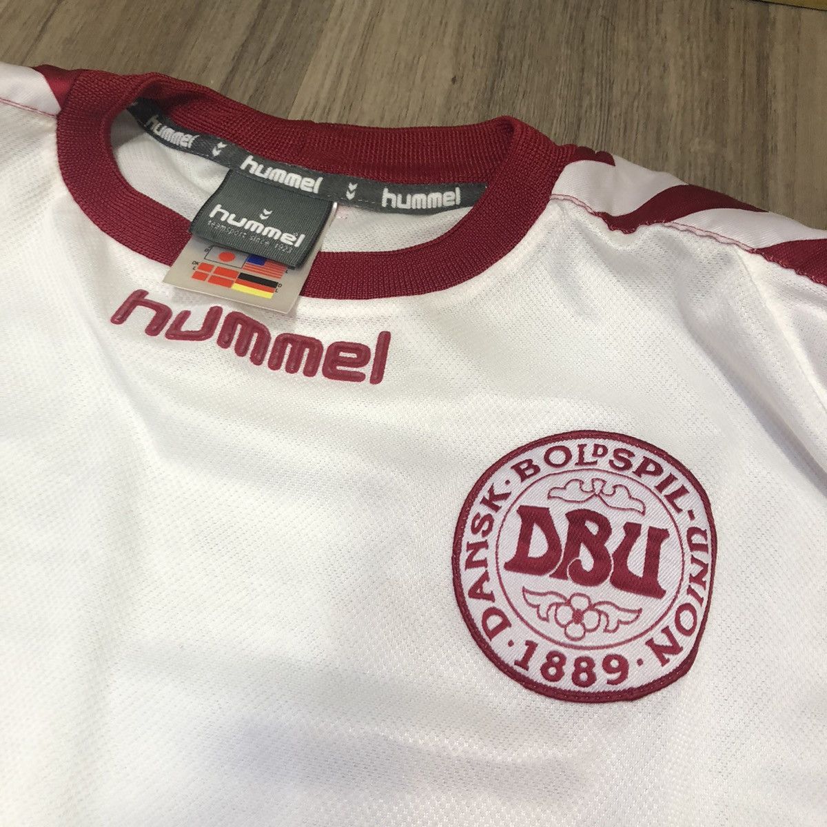 Hummel Denmark World Cup 2002 away shirt Size US L / EU 52-54 / 3 - 3 Thumbnail