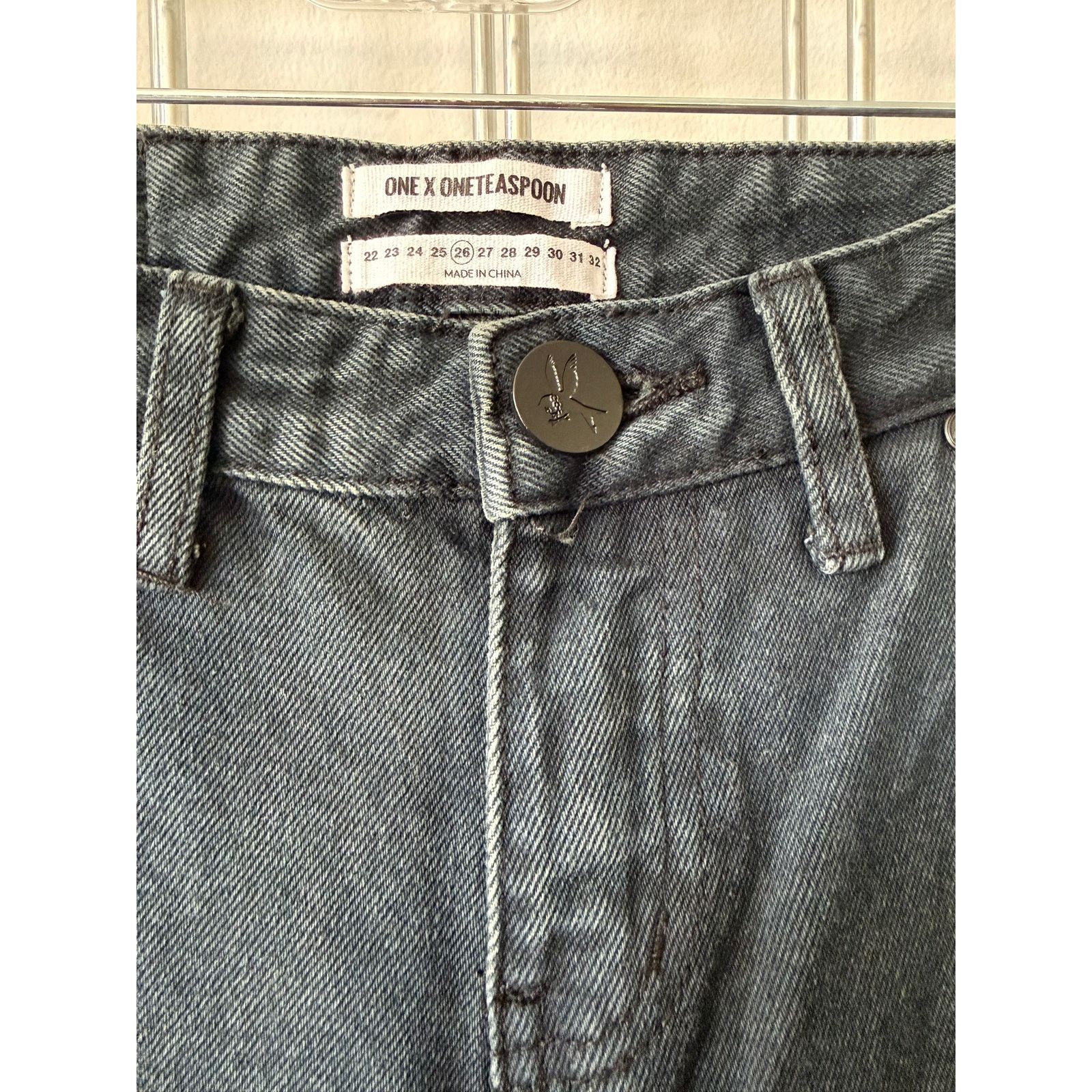 One Teaspoon One Teaspoon Fox Black FreeBird Skinny Leg Jean 26 Size 26" / US 2 / IT 38 - 12 Thumbnail