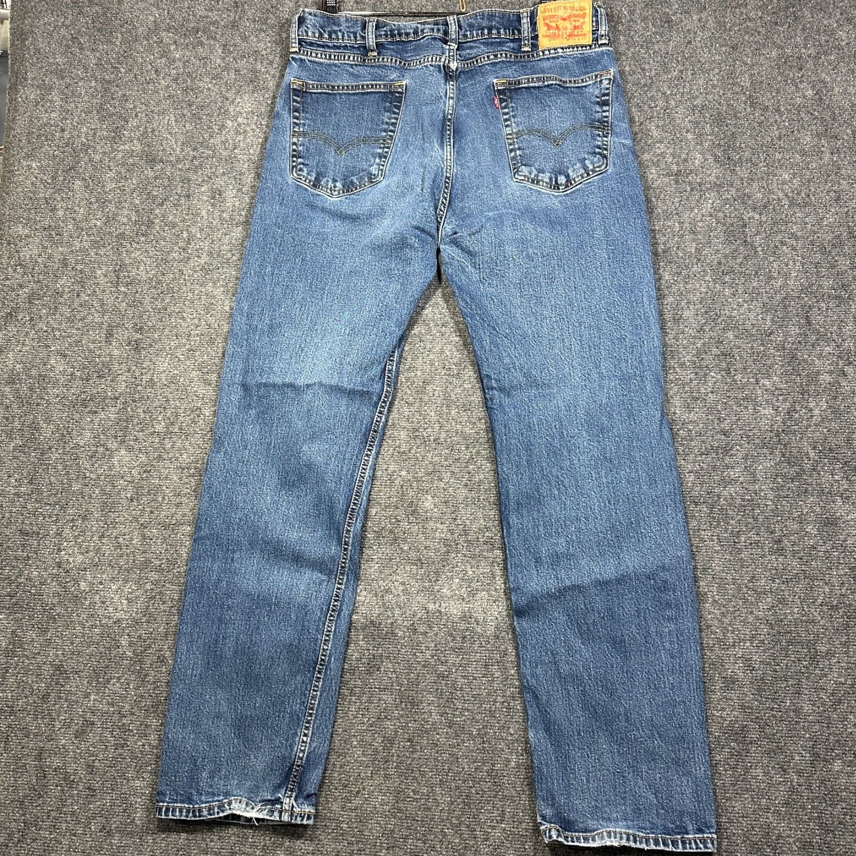 Levi's Levi's 505 Jeans Mens 38 Medium Wash Cotton Stretch 5-Pocket Straight Leg Jeans Men's Regular Blue 90s Modern Leather Logo Size US 38 / EU 54 - 6 Thumbnail