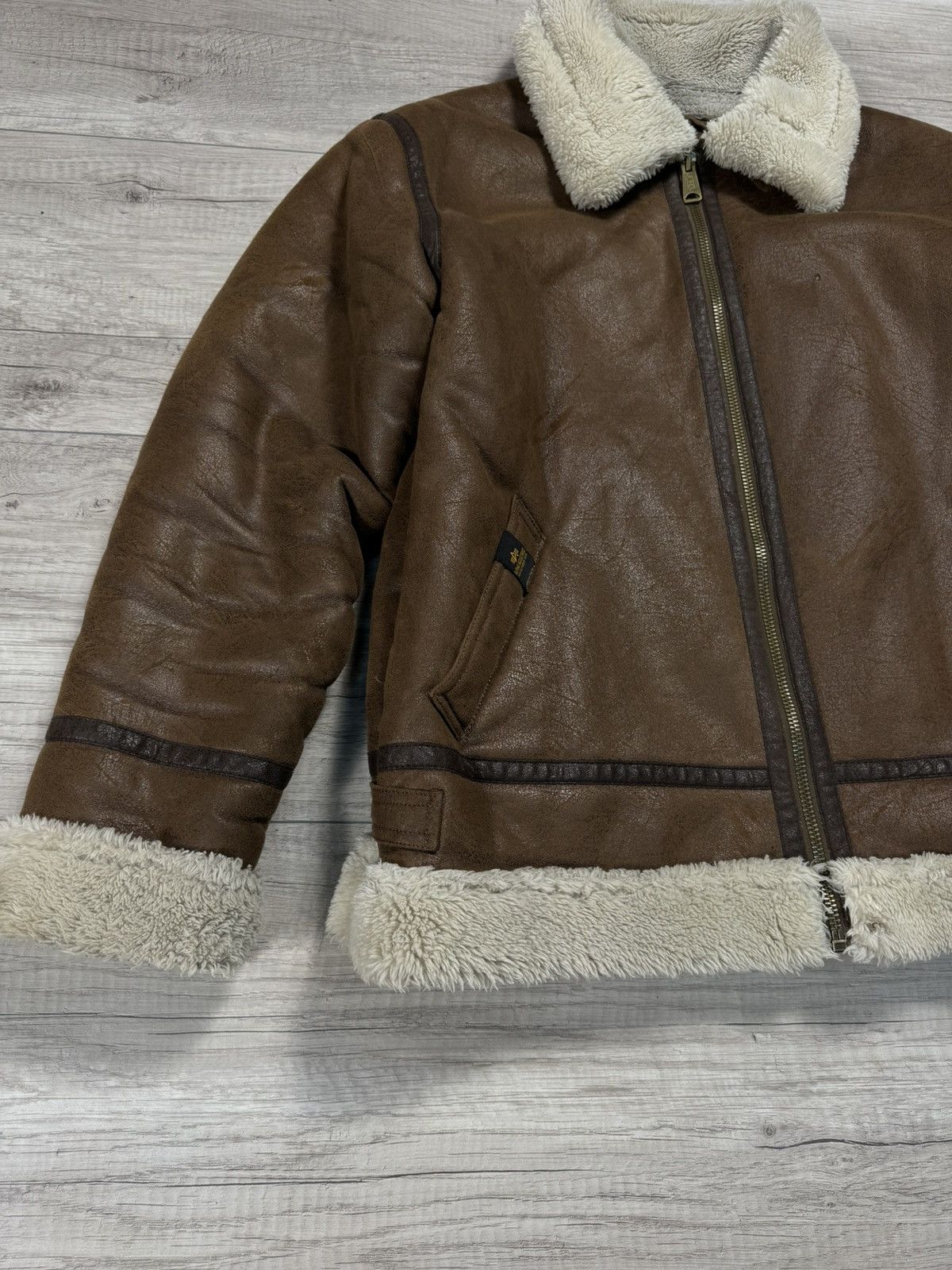 Alpha Industries Alpha Industries Sherpa Jacket B3 FL Size US XXL / EU 58 / 5 - 2 Thumbnail