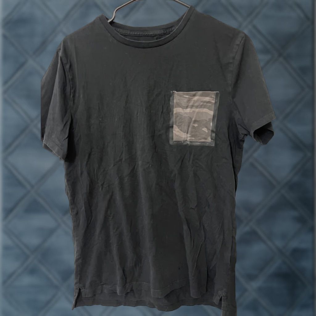 Express Express Black Camo Pocket Crew Neck T-Shirt Medium Mens Size US 31 - 1 Thumbnail