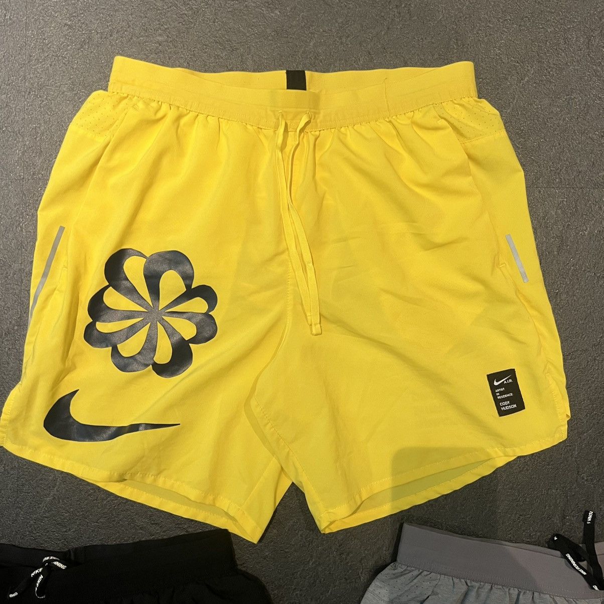 Nike Nike Stride Running Shorts (Set of 3) Size US 28 / EU 44 - 2 Thumbnail