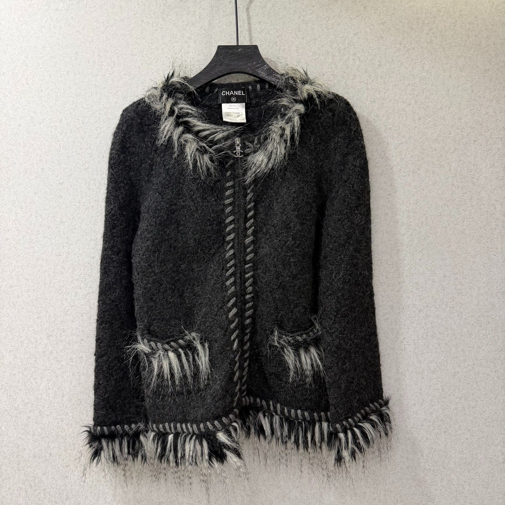 Chanel Chanel Wool Coat M Women Size M / US 6-8 / IT 42-44 - 1 Thumbnail