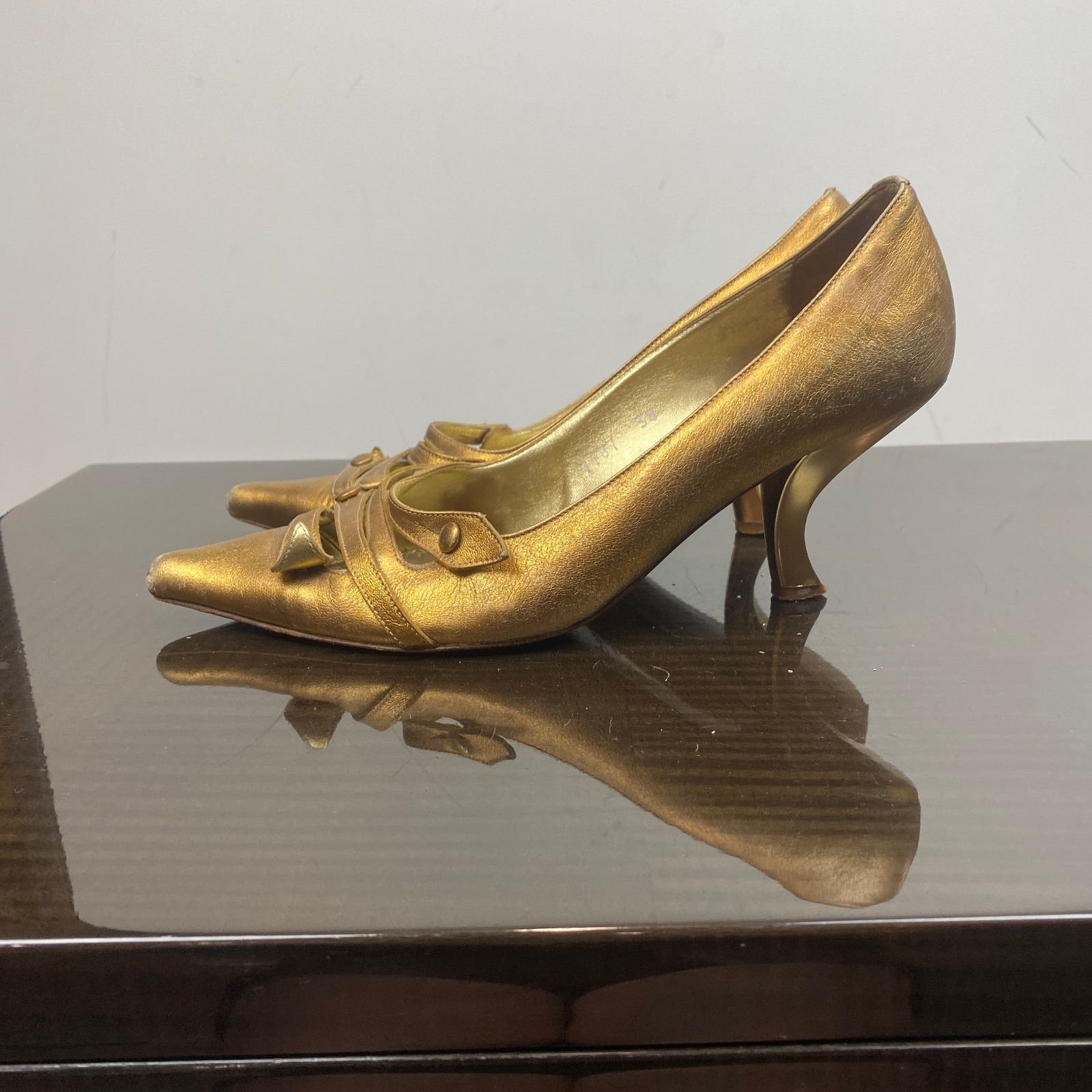 Etro Etro Nero 7787 Gold Pointed Toe Kitten Heels Women's 38 US 8 Size US 8 / IT 38 - 5 Thumbnail