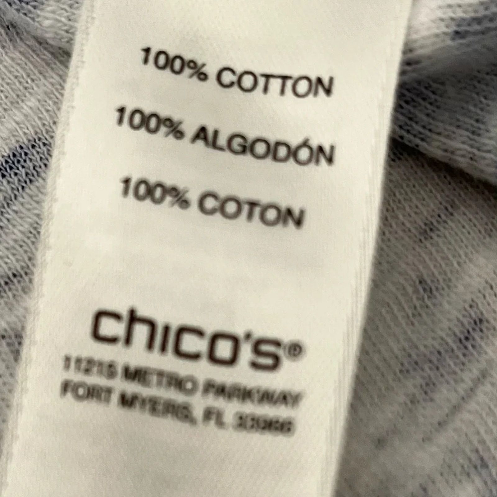 Chicos Chico’s Weekends top. Blue and white Size 1 (medium). Size M / US 6-8 / IT 42-44 - 6 Thumbnail