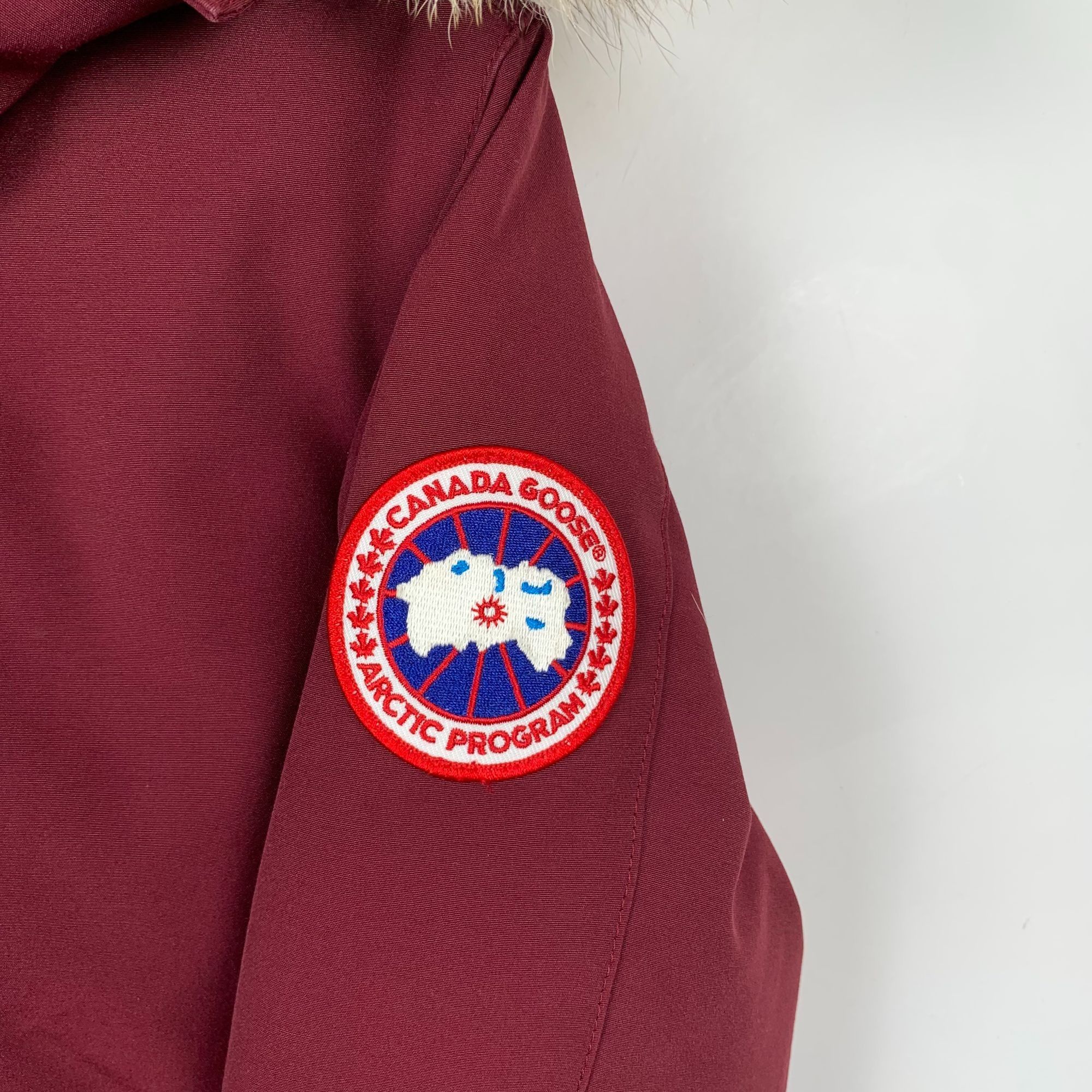Canada Goose Canada Goose Red Fur-Collar Parka Jacket (Size XS) Size XS / US 0-2 / IT 36-38 - 6 Thumbnail