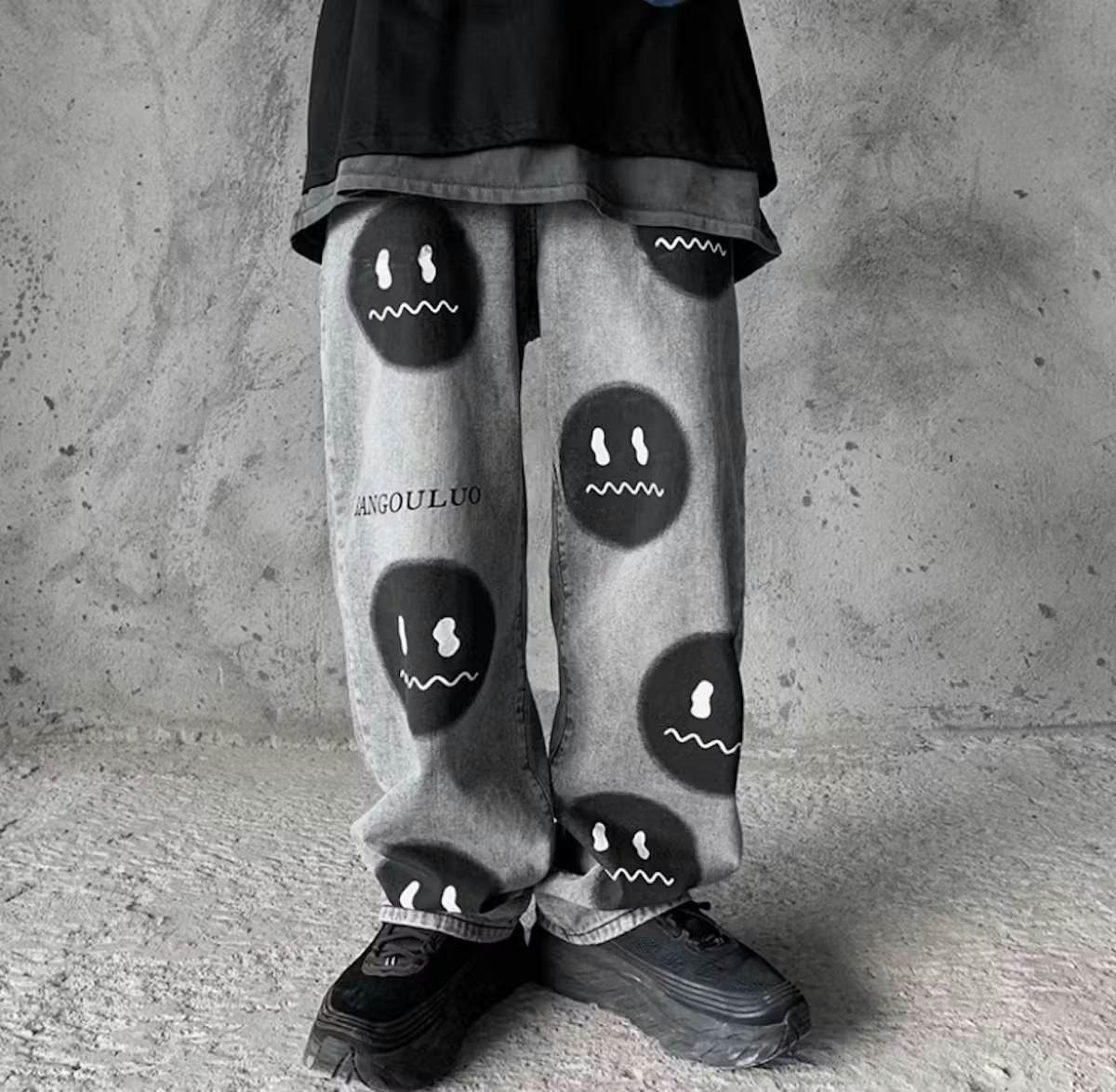 image of Vintage Smile Print Denim Jeans Streetwear in Grey, Men's (Size 32)