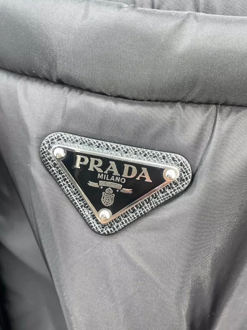 Prada Prada Autumn and winter popular black hooded cotton clothes Size US XXS / EU 40 - 3 Thumbnail
