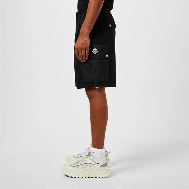 Moncler Bermuda Cargo Shorts Size US 32 / EU 48 - 6 Thumbnail
