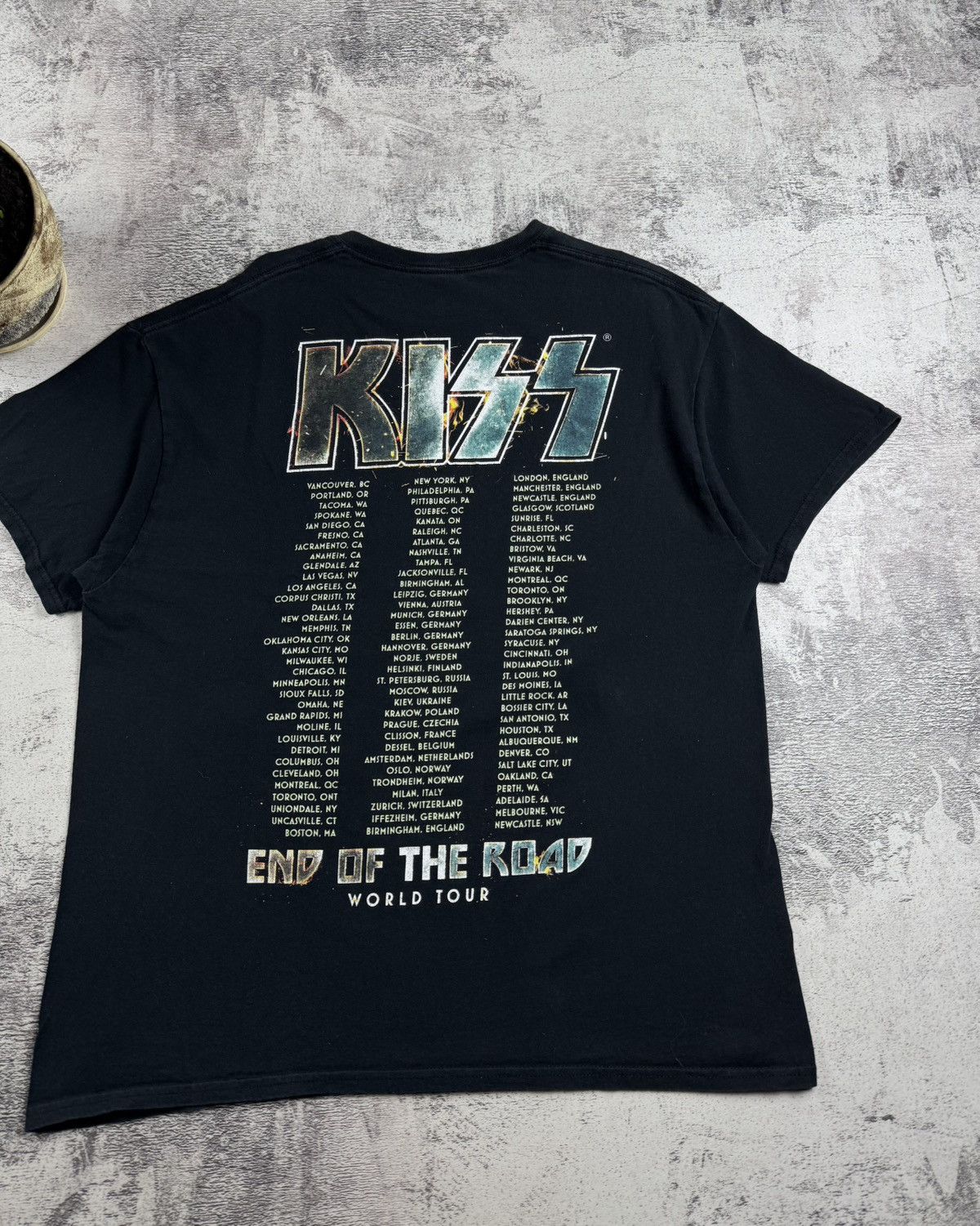 KISS KISS End Of The Road World Tour Rock Faded Merch Devil Band Jersey T Shirt Tee Size US L / EU 52-54 / 3 - 11 Thumbnail