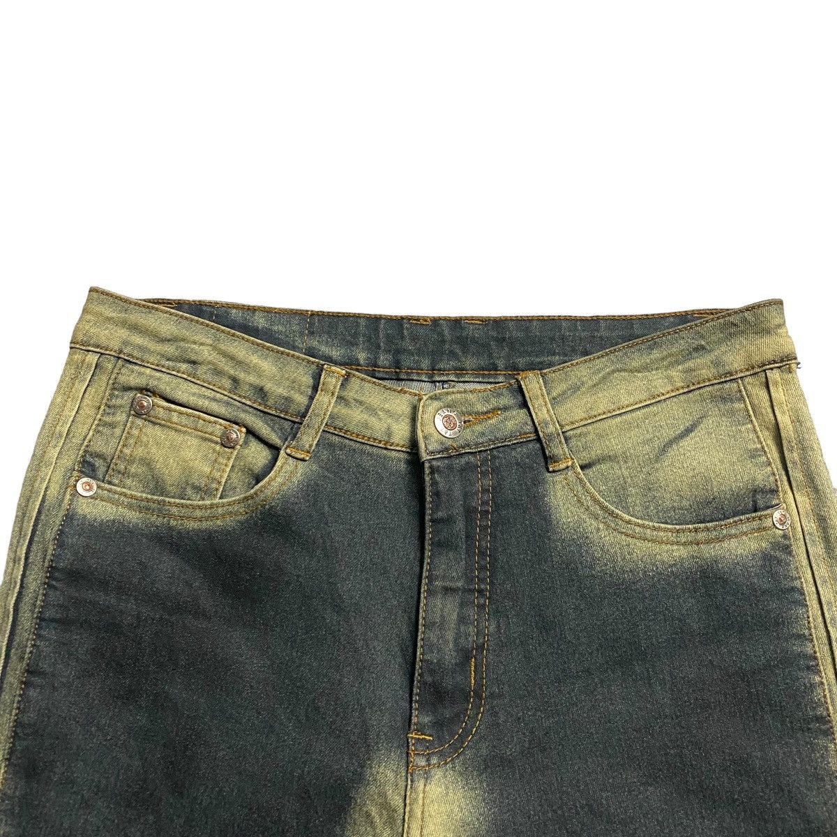 If Six Was Nine × Japanese Brand × Le Grande Bleu (L.G.B.) Super Flare T&T Bleach Denim Pants Size US 30 / EU 46 - 4 Thumbnail
