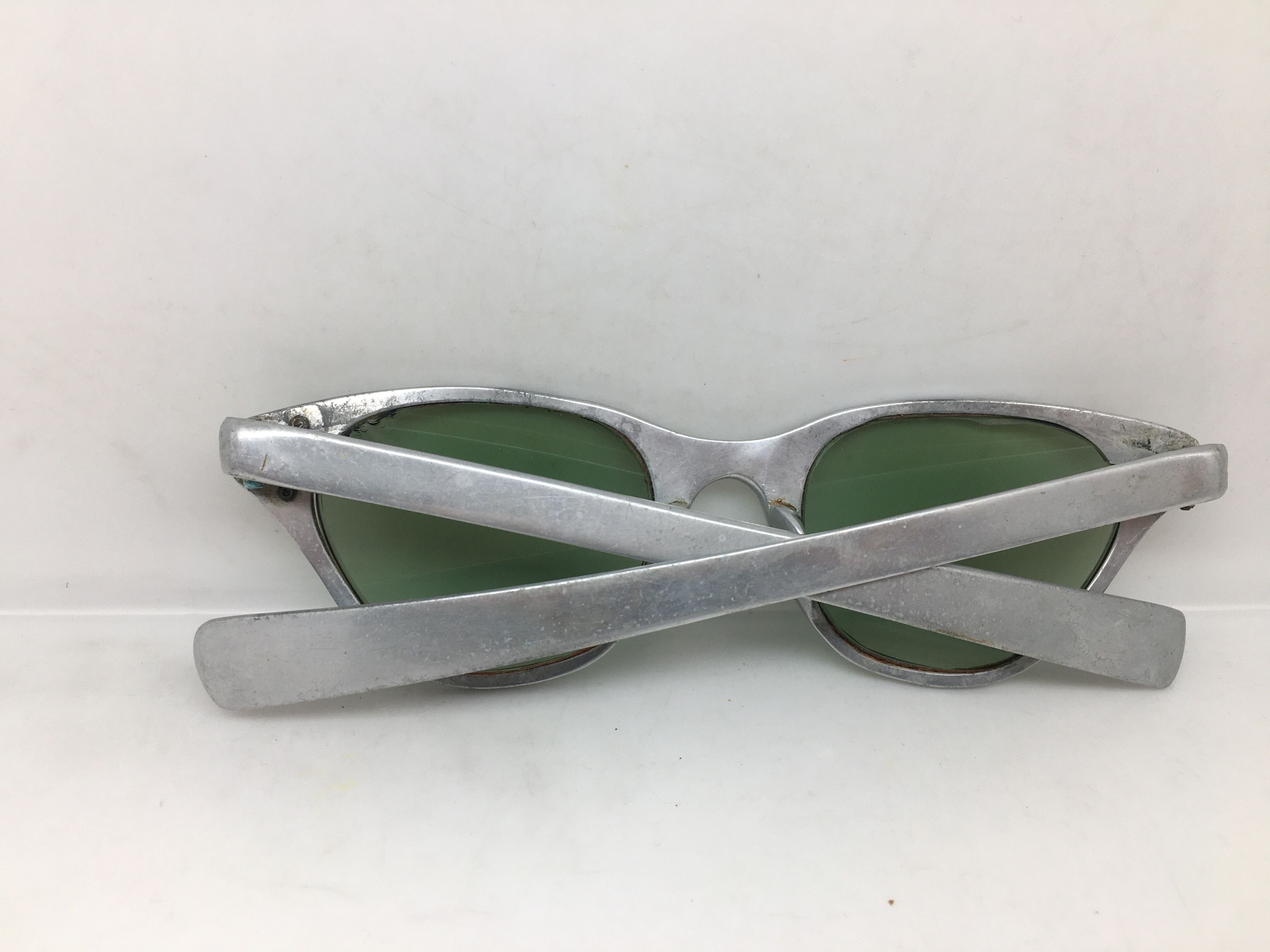 Vintage Vintage 50s TURA Woman Aluminum Silver Cateye Eyeglasses Size ONE SIZE - 8 Thumbnail