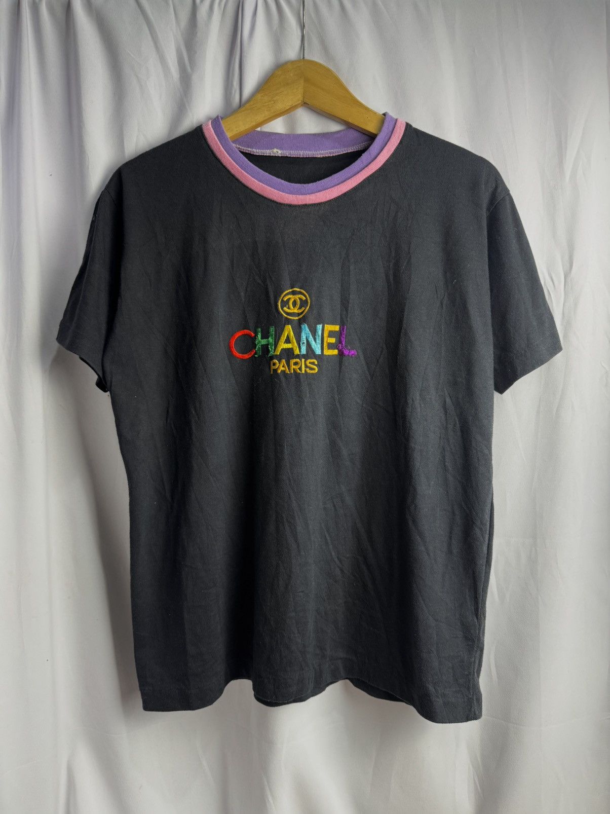 Vintage Vintage Embroidered Both Chanel Tees Size US M / EU 48-50 / 2 - 1 Thumbnail