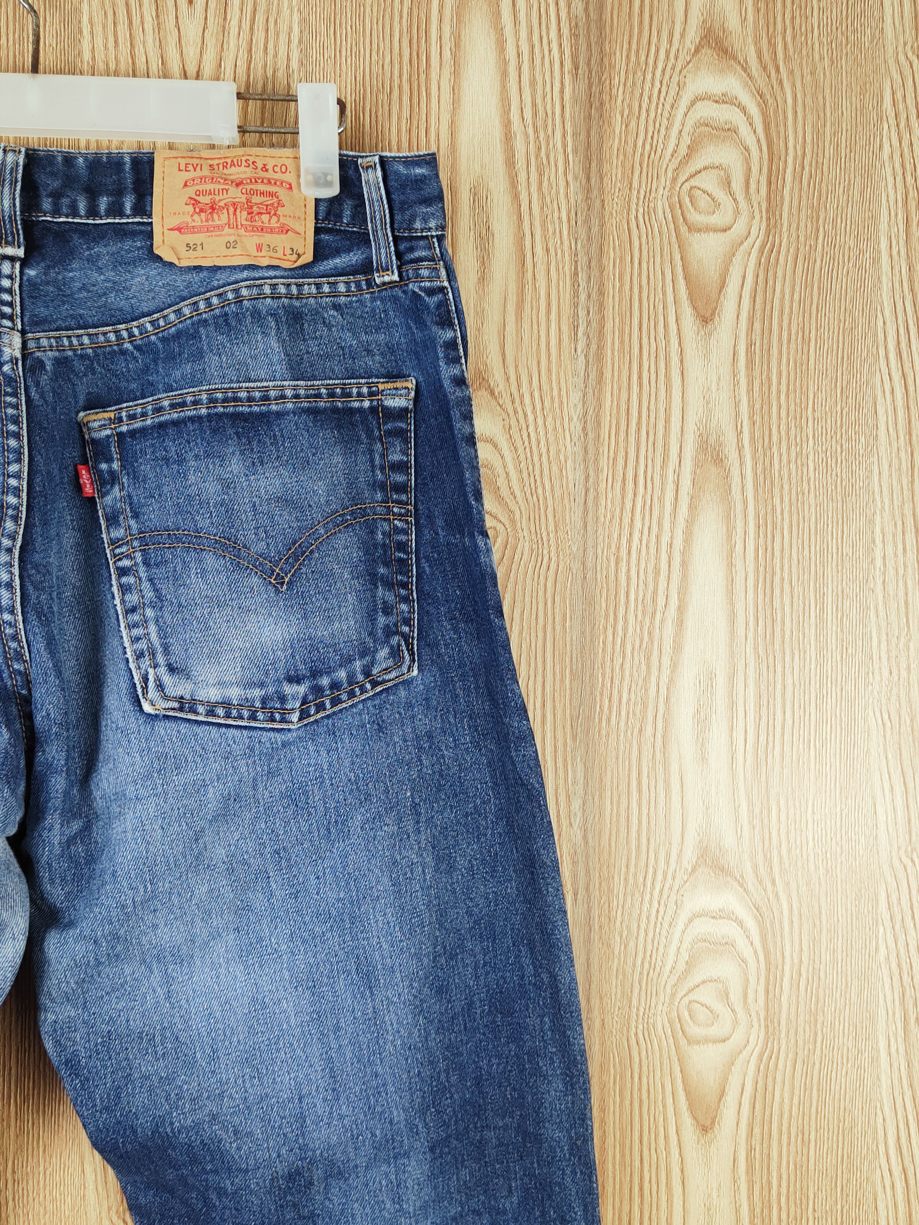 Levi's Levi's Dark Blue Distressed Ripped Jeans #S2702 Size US 35 - 12 Thumbnail