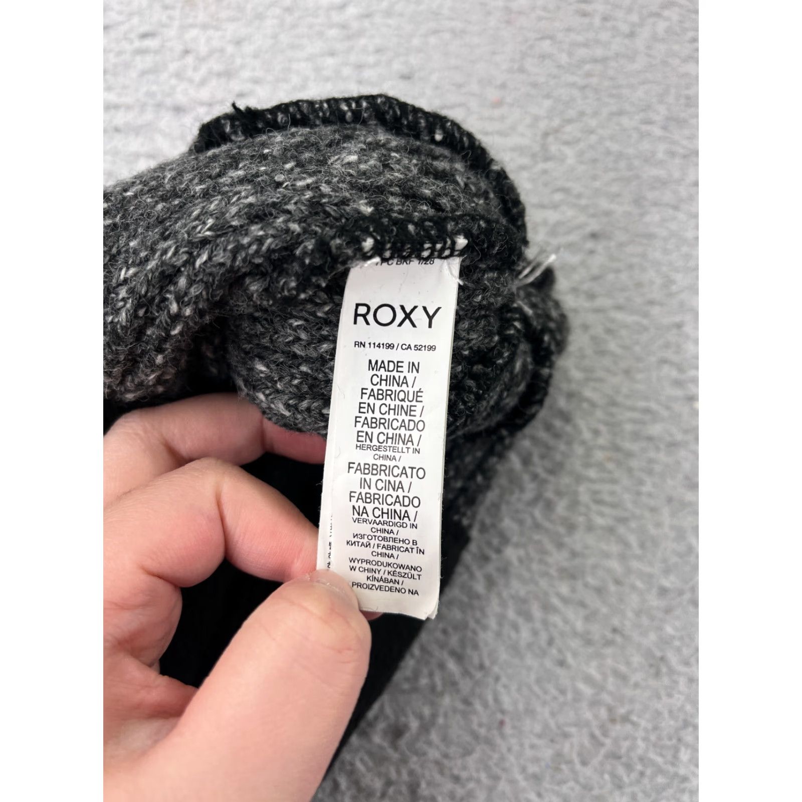 Vintage ROXY Beanie Hat One Size Gray Wool Blend Knit Lined Pom Ski Women's Size ONE SIZE - 7 Thumbnail