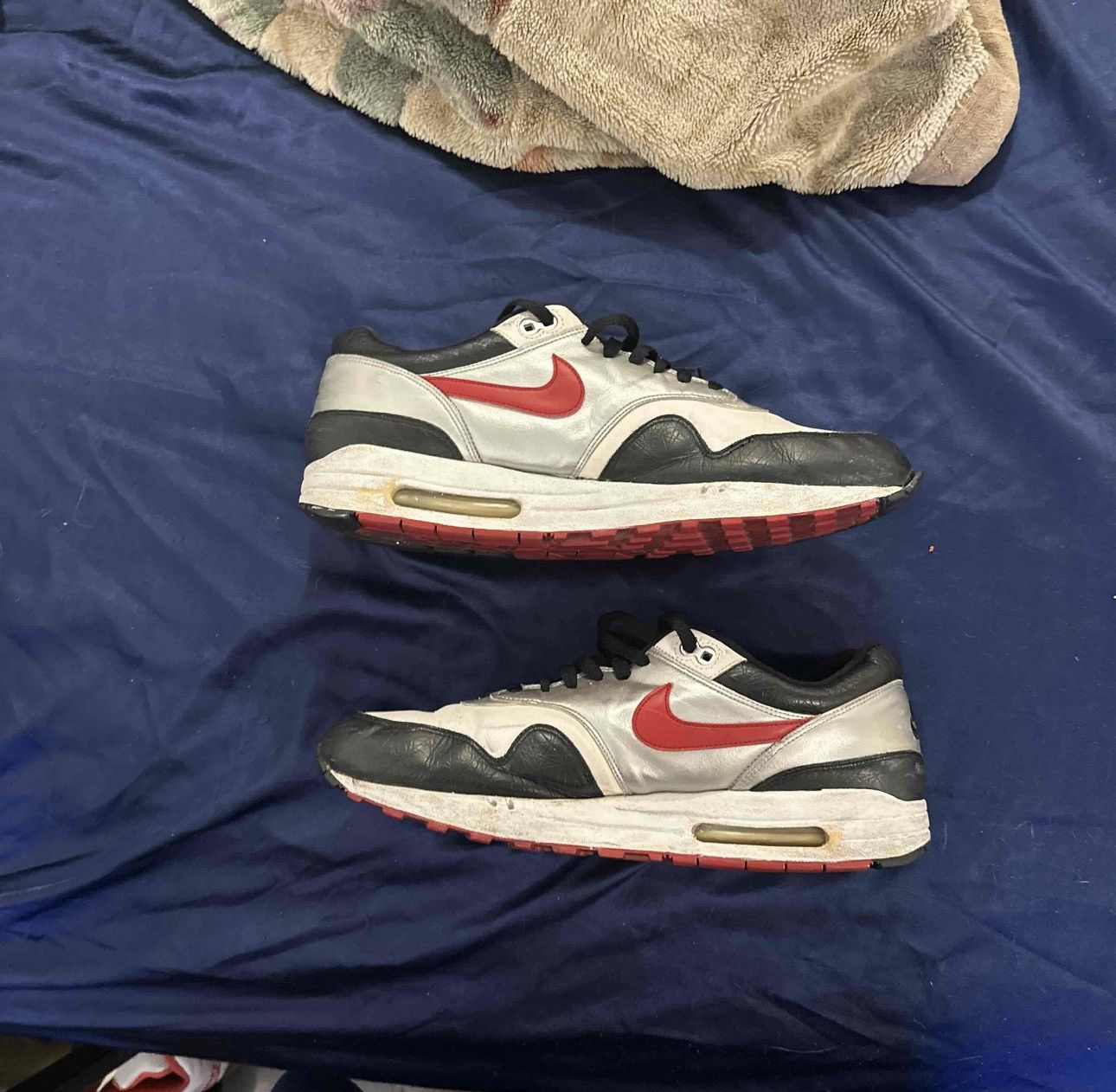 Nike Nike airmax 1 metallic silver Size US 13 / EU 46 - 1 Thumbnail