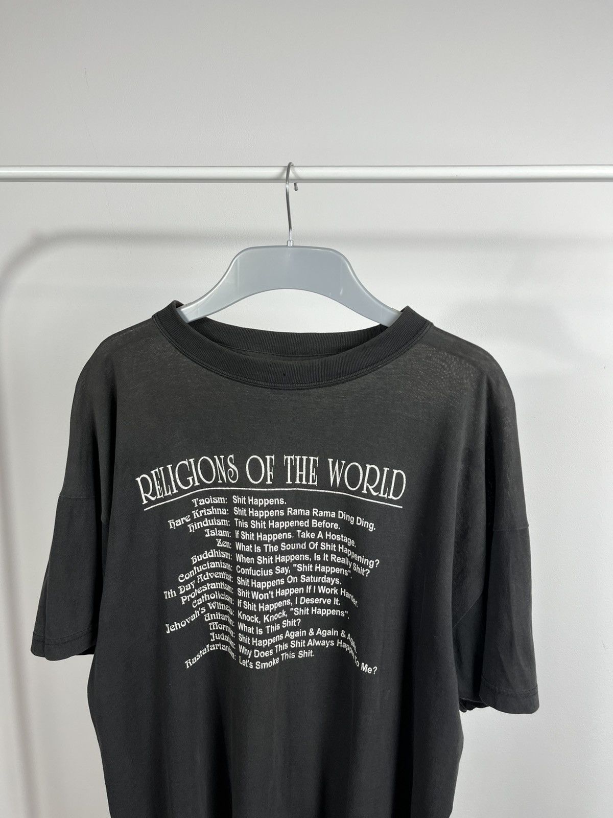 Vintage Vintage Religions of the World Parody Funny Satire T Shirt Size US L / EU 52-54 / 3 - 2 Thumbnail