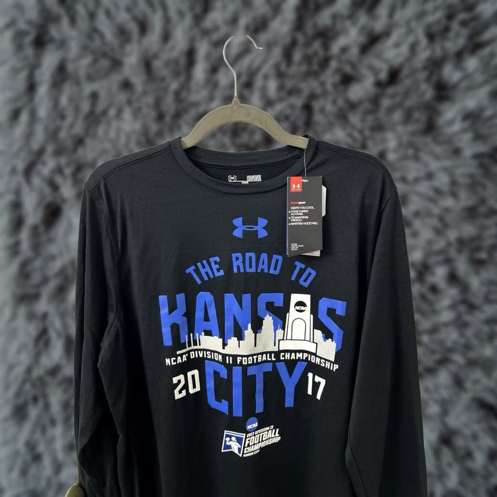 Under Armour Under Armour Shirt Mens M Black 2017 NCAA Division II Football Championship NWT HeatGear Logo Crew Neck Short Sleeve? Size US M / EU 48-50 / 2 - 1 Thumbnail