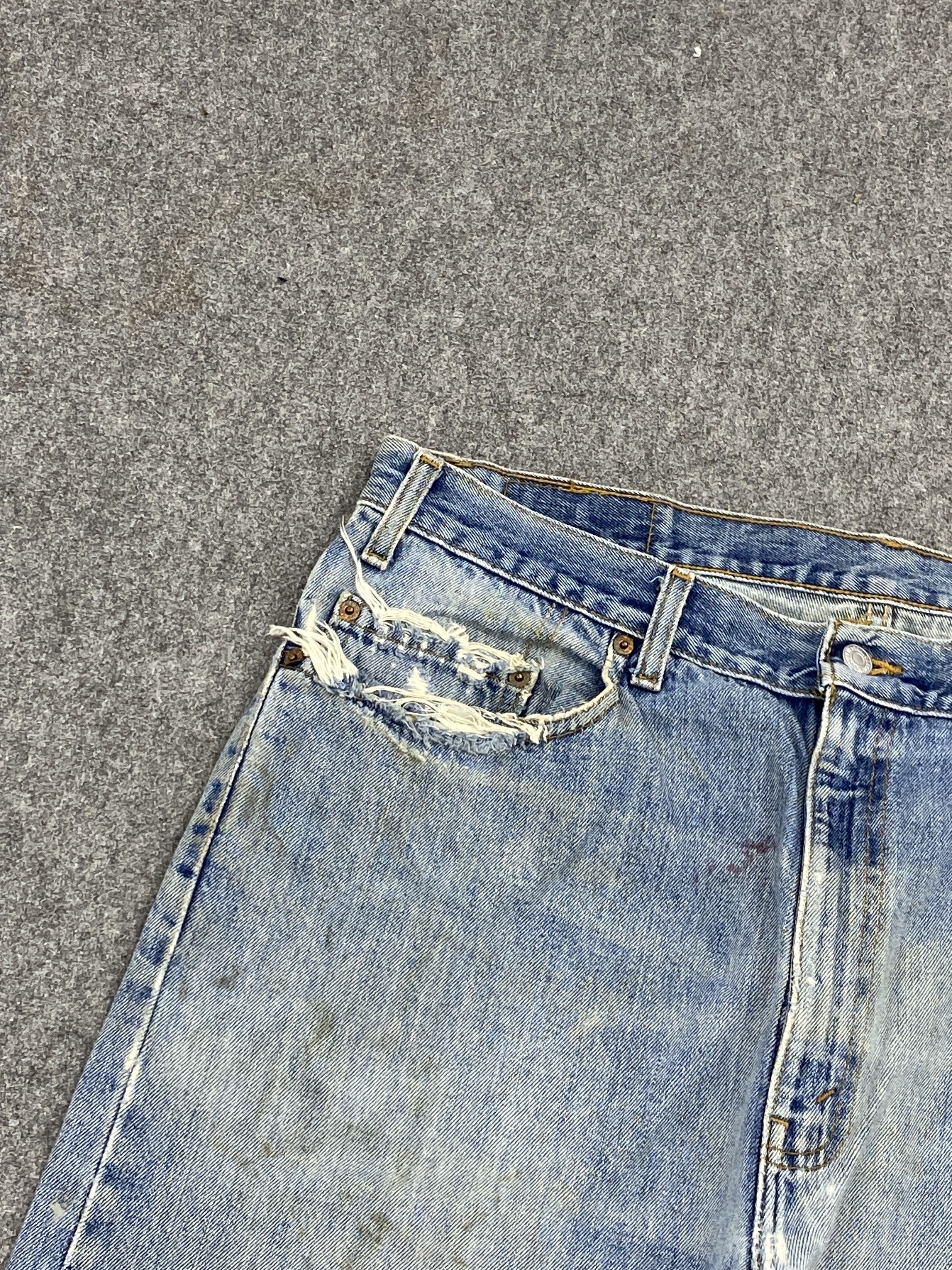Levi's × Vintage Distressed Vintage 90s Levis 505 Faded Blue Jeans DP2618 Size US 34 / EU 50 - 10 Thumbnail