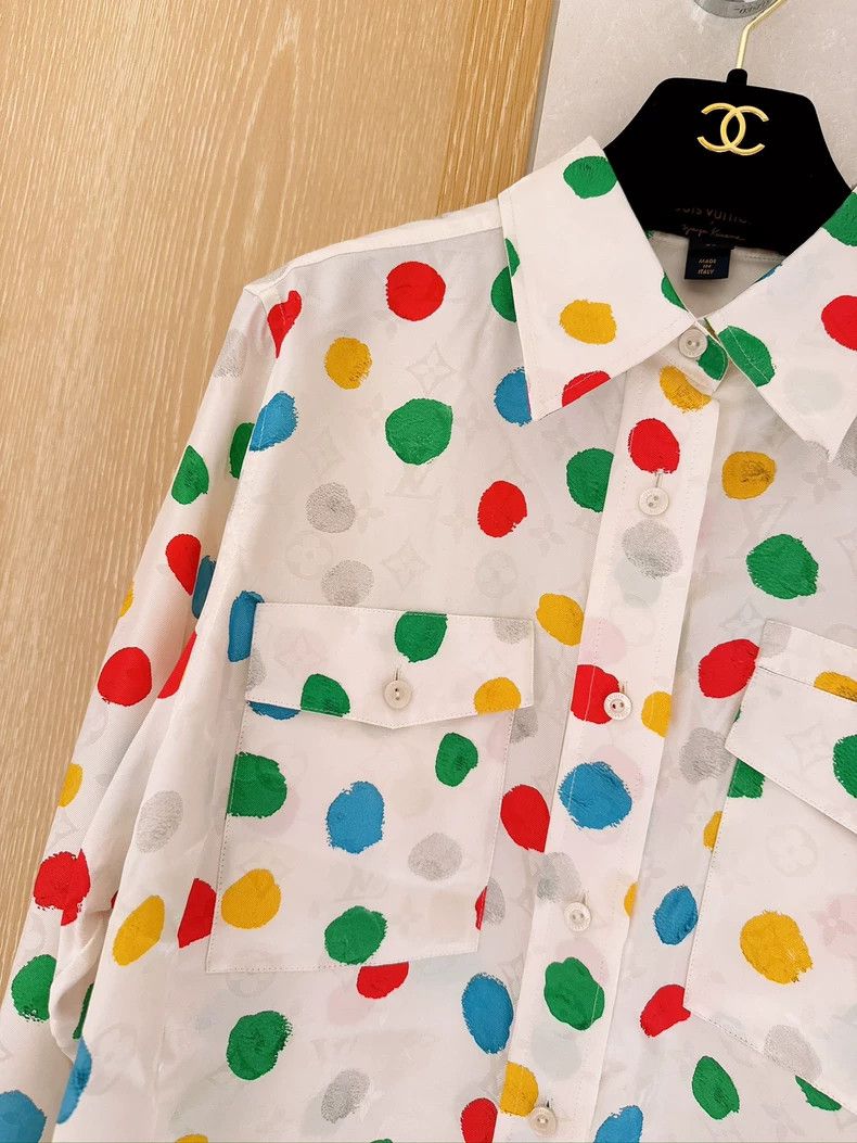 Louis Vuitton Louis Vuitton size 36 Colorful polka-dot print shirt 2503- Size US M / EU 48-50 / 2 - 3 Thumbnail