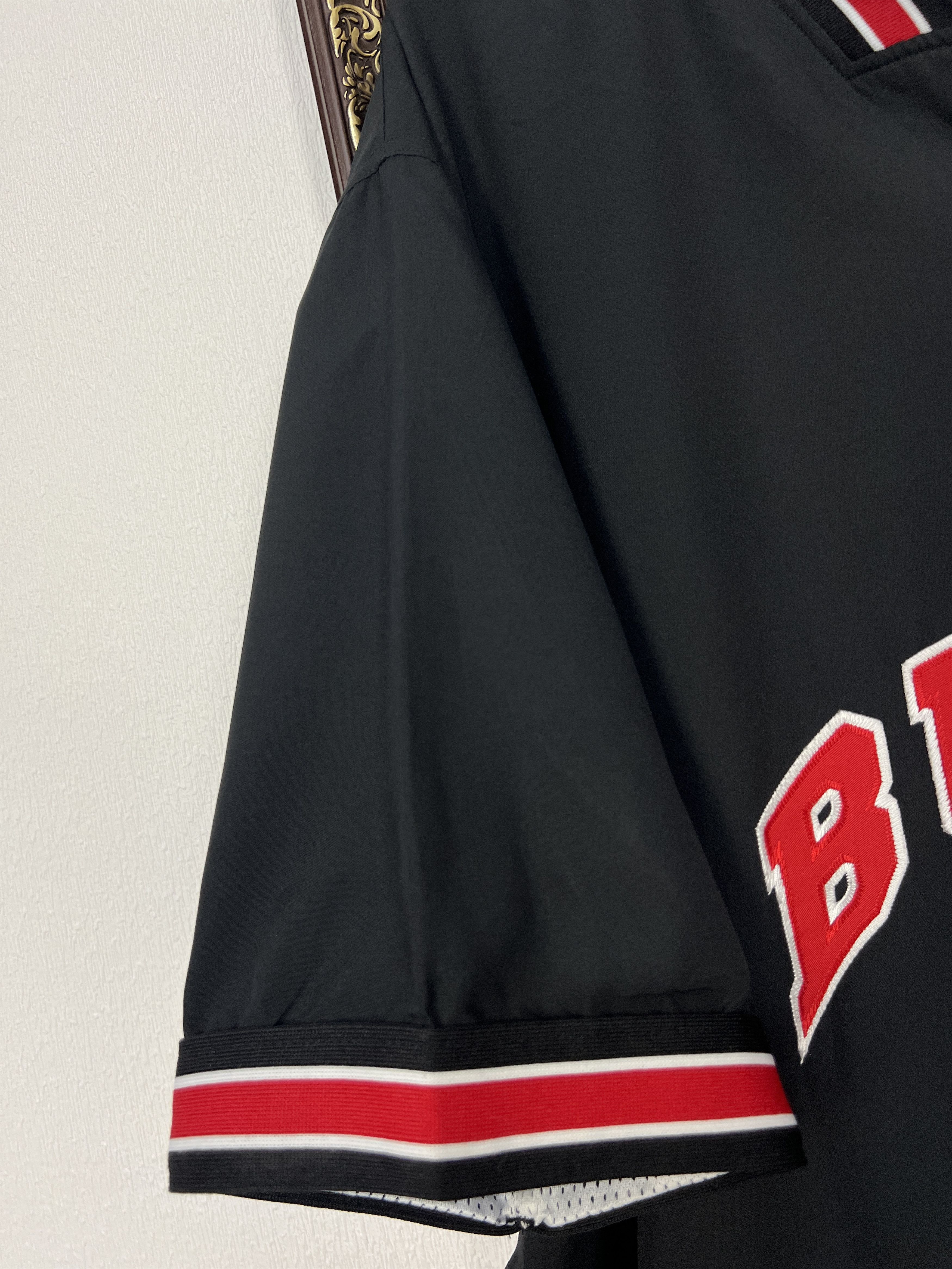 Starter Vintage 90's Starter Chicago Bulls Warm Up Jersey NBA Mens Size US XL / EU 56 / 4 - 12 Thumbnail