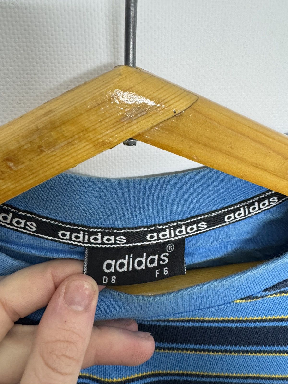 Adidas 80s adidas boarder logo t shirts y2k Size US L / EU 52-54 / 3 - 6 Thumbnail