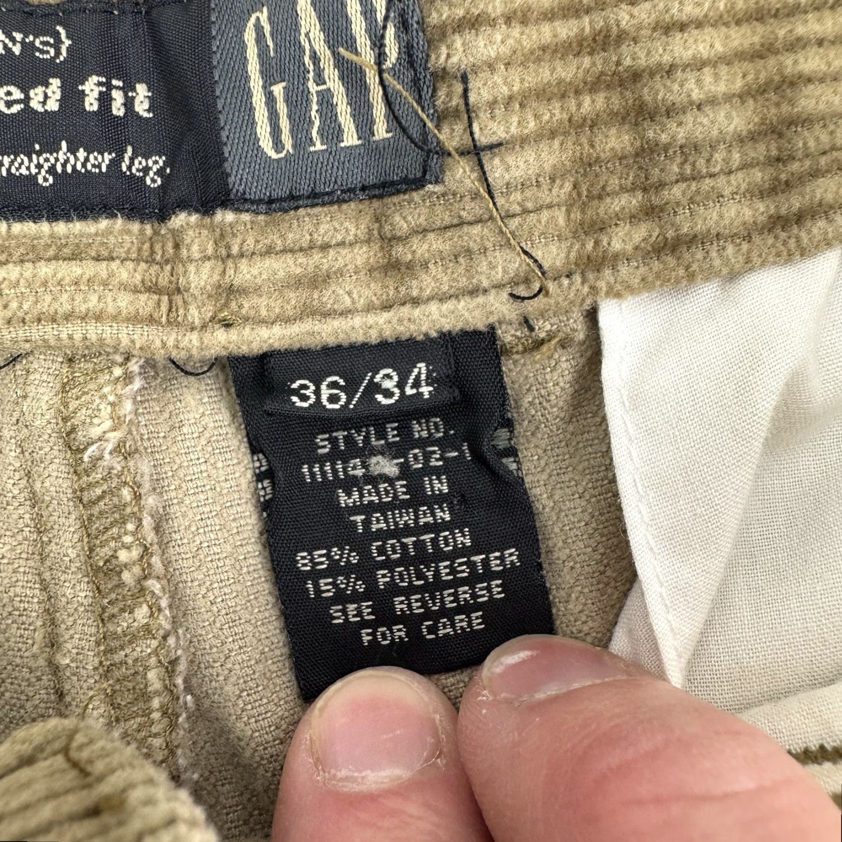 Gap VINTAGE Gap Corduroy Pants Adult 36x34 Khaki Relaxed Pleated 90s Y2K Shirt? Size US 36 / EU 52 - 4 Thumbnail