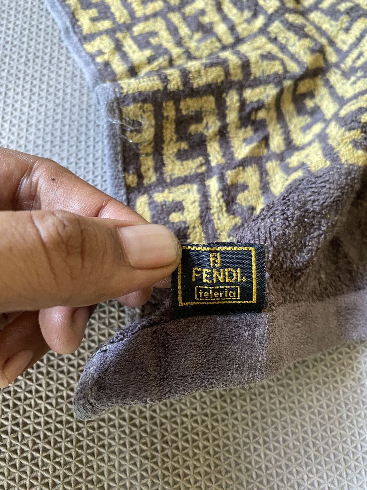Designer × Fendi × Vintage Vintage Fendi monogram mini towel Size ONE SIZE - 4 Thumbnail